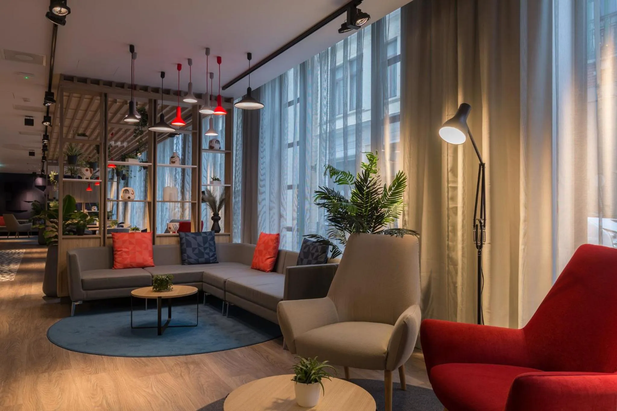 Lounge or bar in Holiday Inn Express Brussels-Grand-Place by IHG