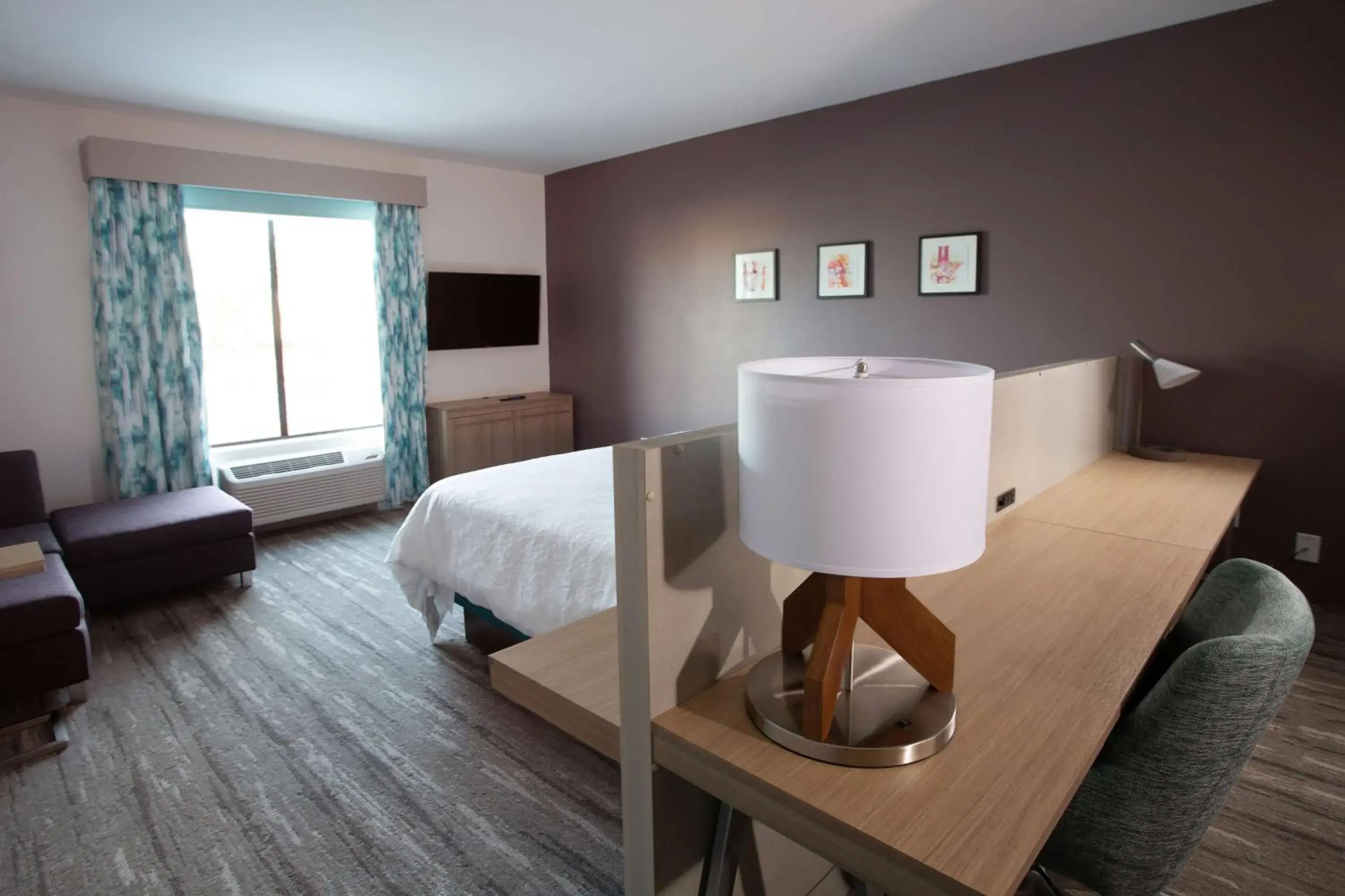 Deluxe King Room - Mobility and Hearing Access in Hilton Garden Inn Southern Pines Pinehurst, Nc Deluxe King Room - Mobility and Hearing Access in Hilton Garden Inn Southern Pines Pinehurst, Nc