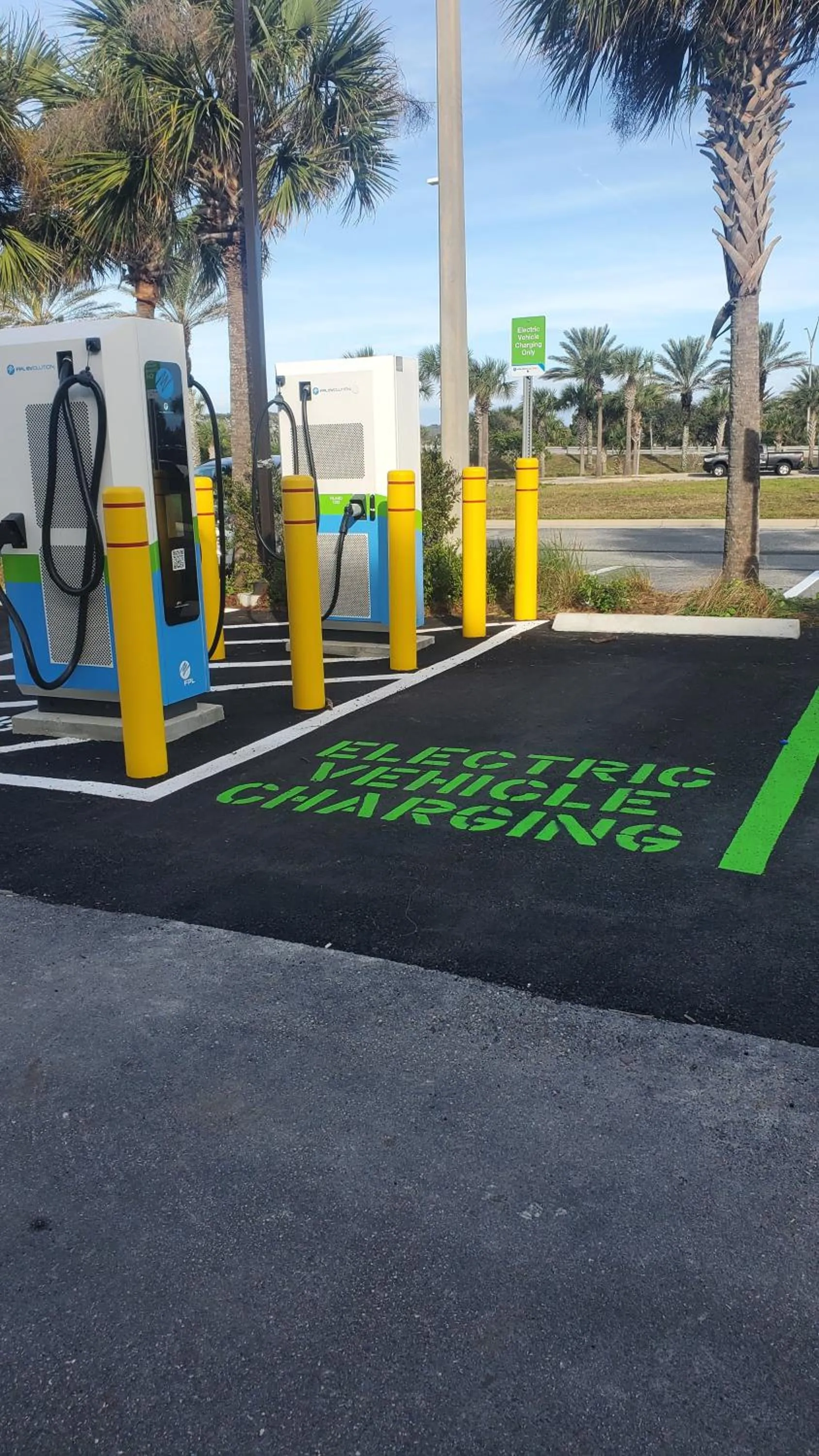 Parking in Holiday Inn Express St. Augustine - Vilano Beach by IHG