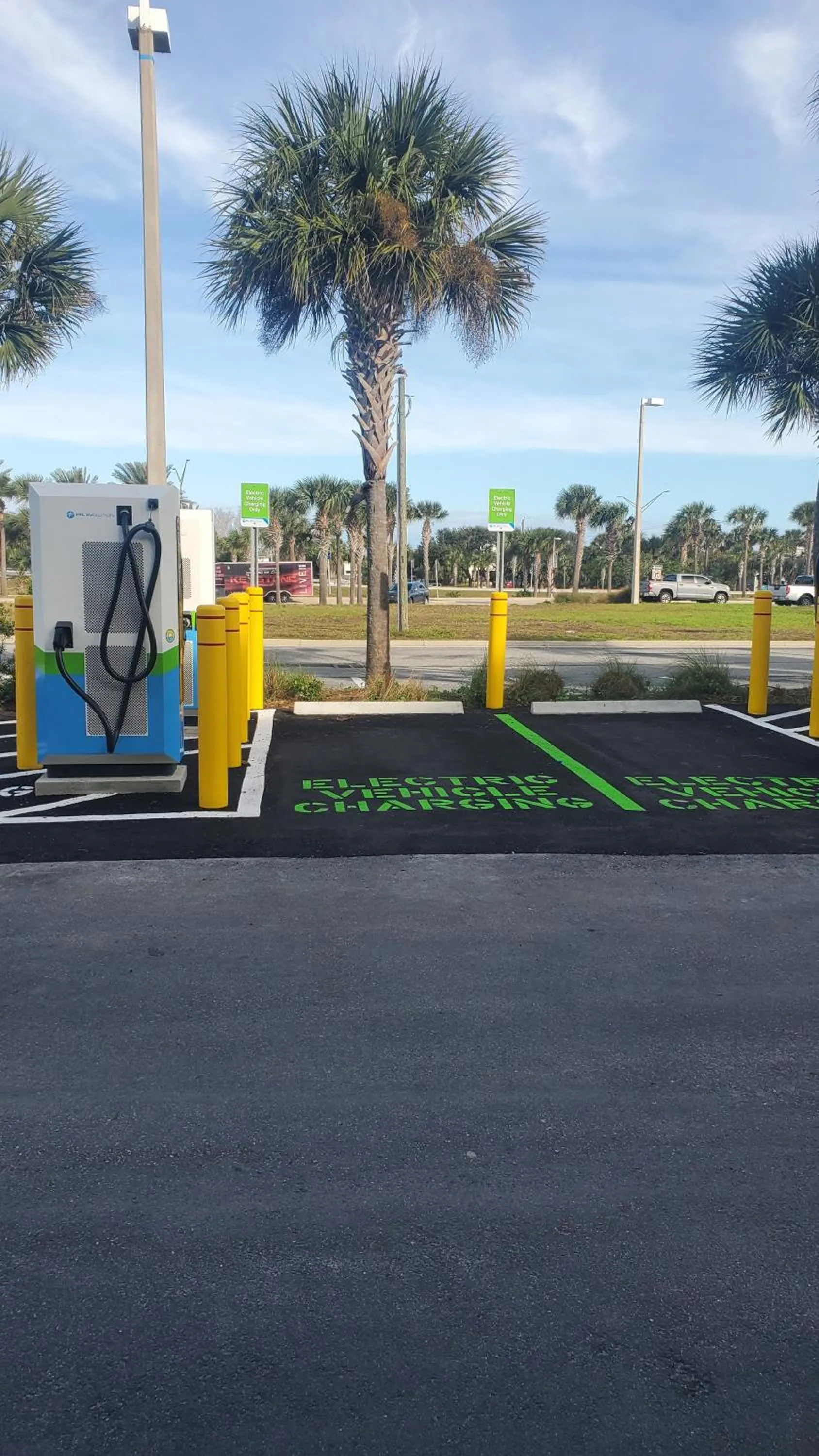 Parking in Holiday Inn Express St. Augustine - Vilano Beach by IHG