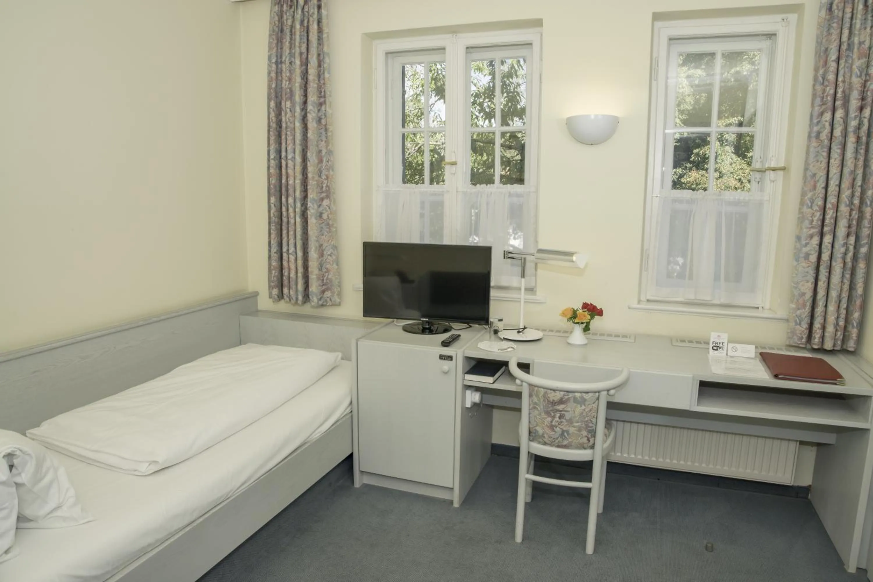 Day, Bed in Gautinger Hof