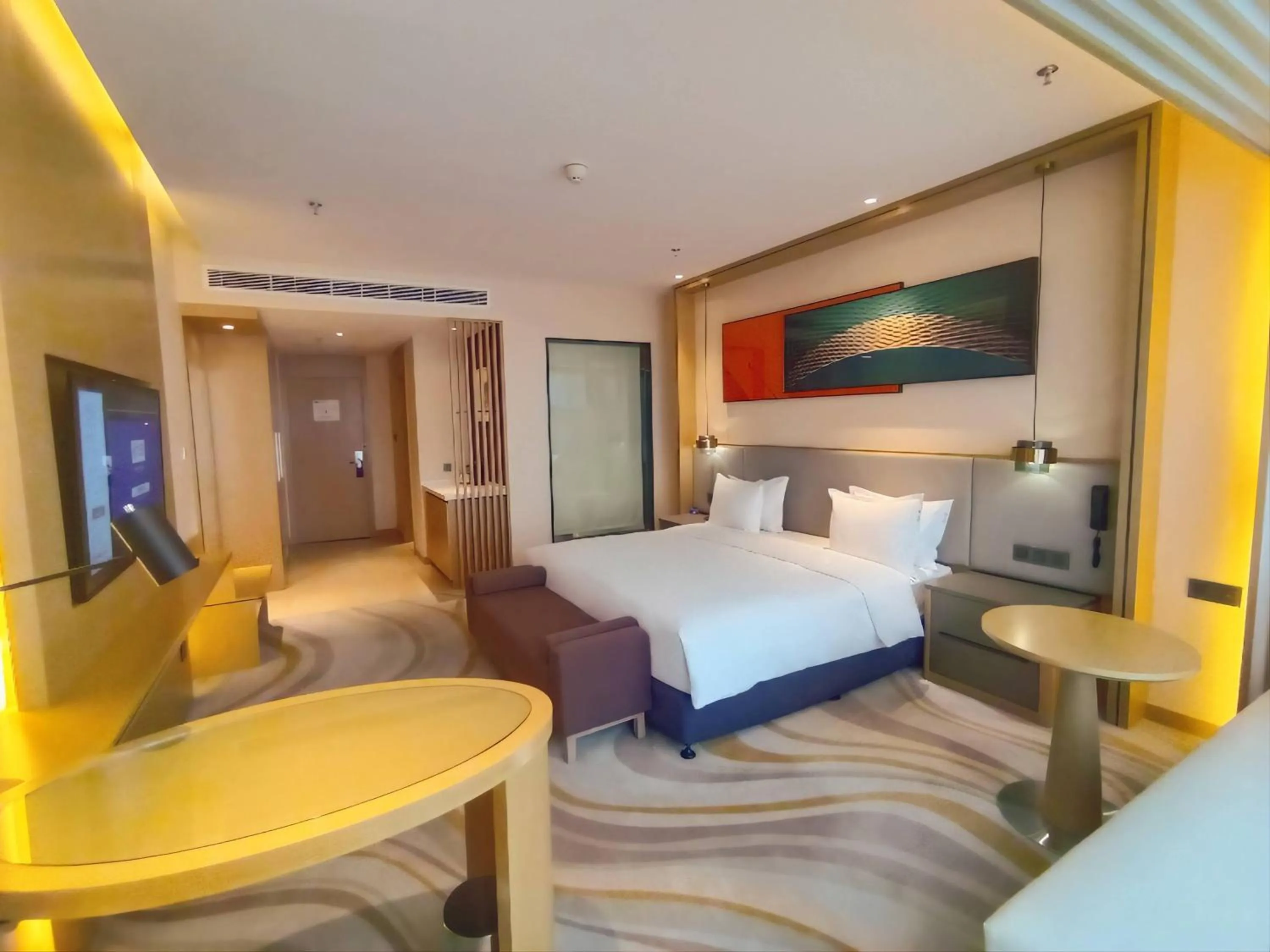 Photo of the whole room in Holiday Inn Express Ulanqab Jining by IHG