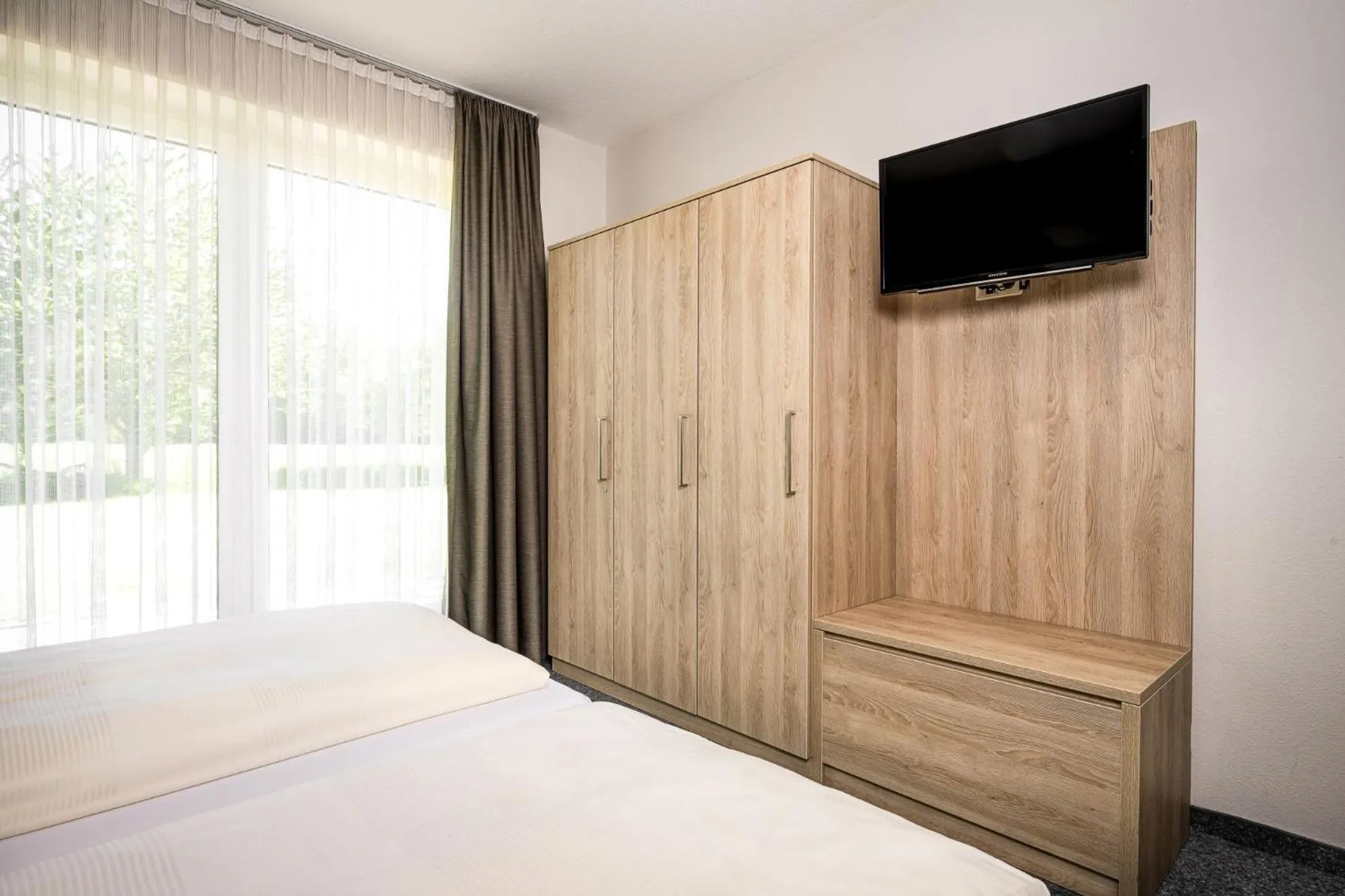 TV and multimedia, Bed in Hotel Heilemann