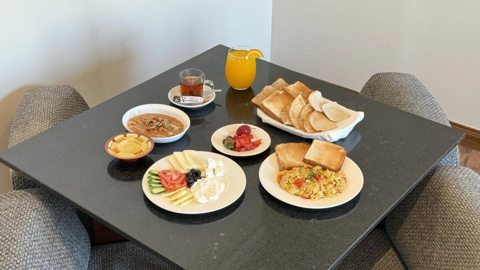Dining area in Le Jazz Hotel