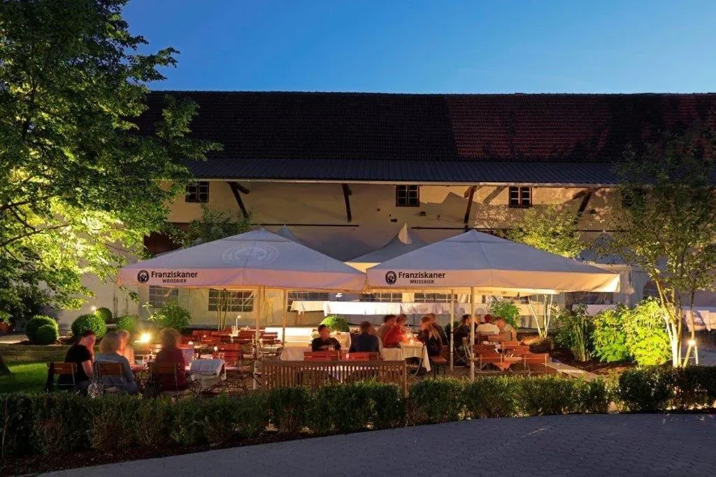 Patio in Gasthaus Hotel Ostermeier
