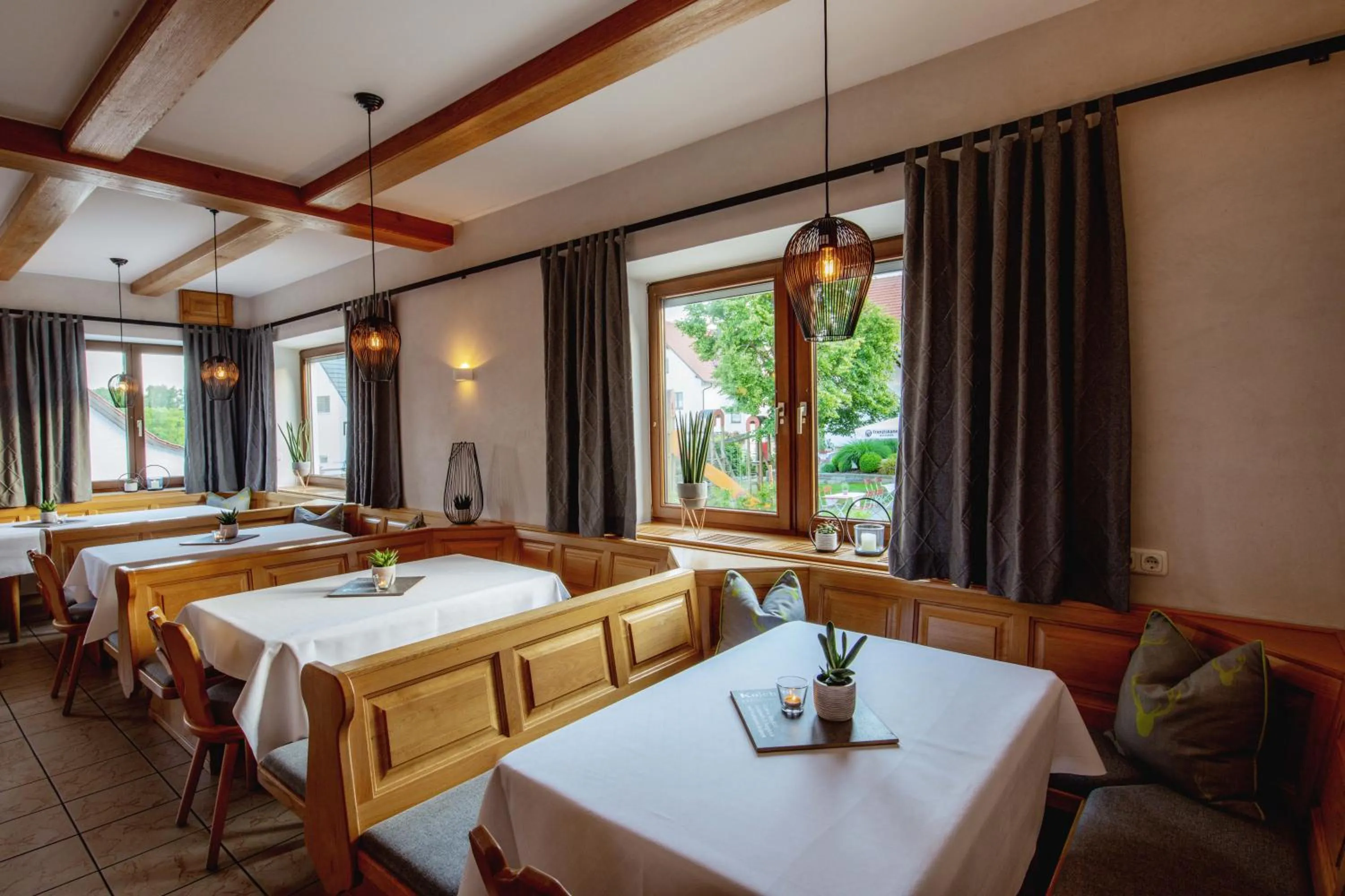 Restaurant/places to eat in Gasthaus Hotel Ostermeier