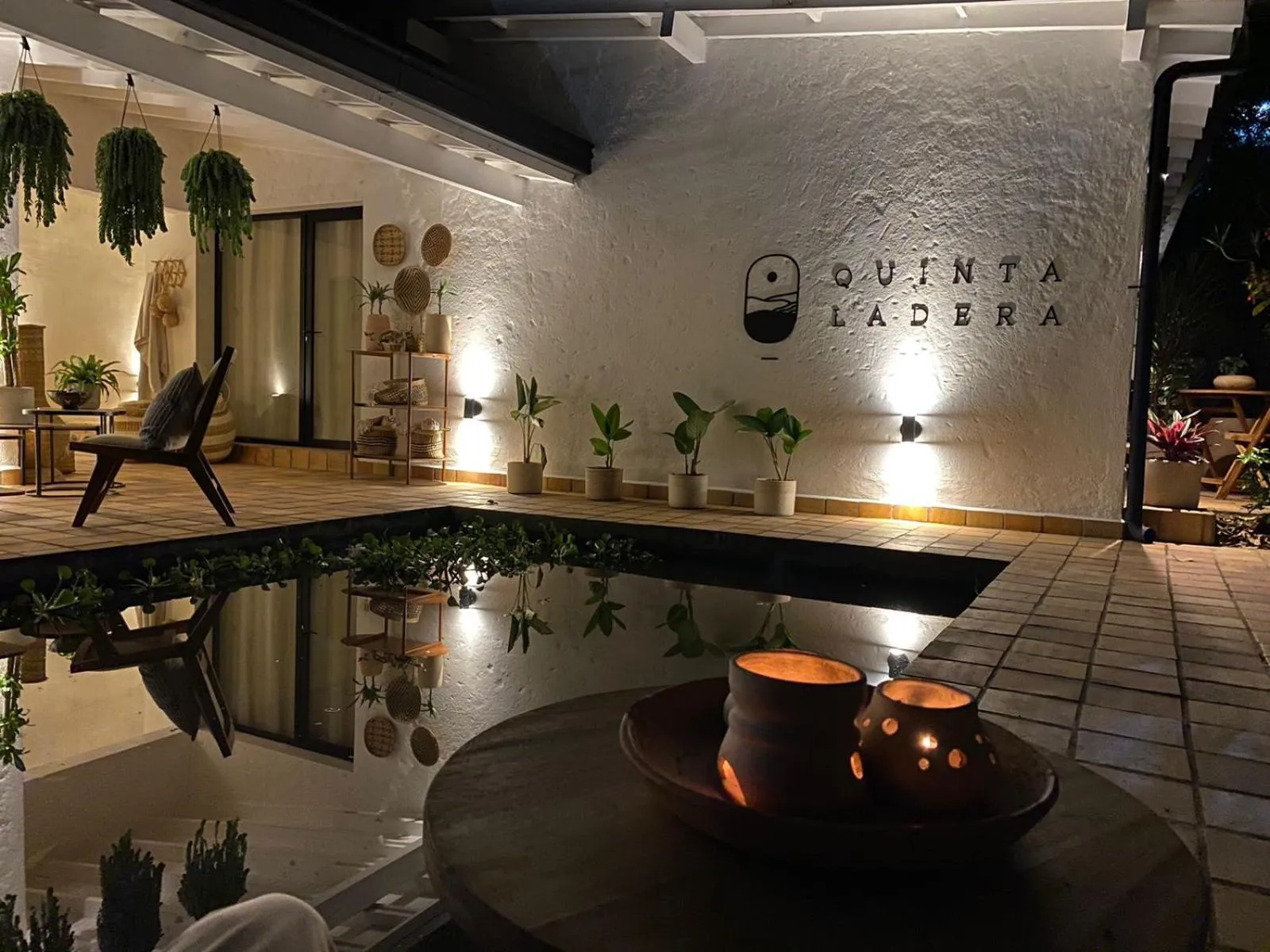 Night in Hotel Quinta Ladera