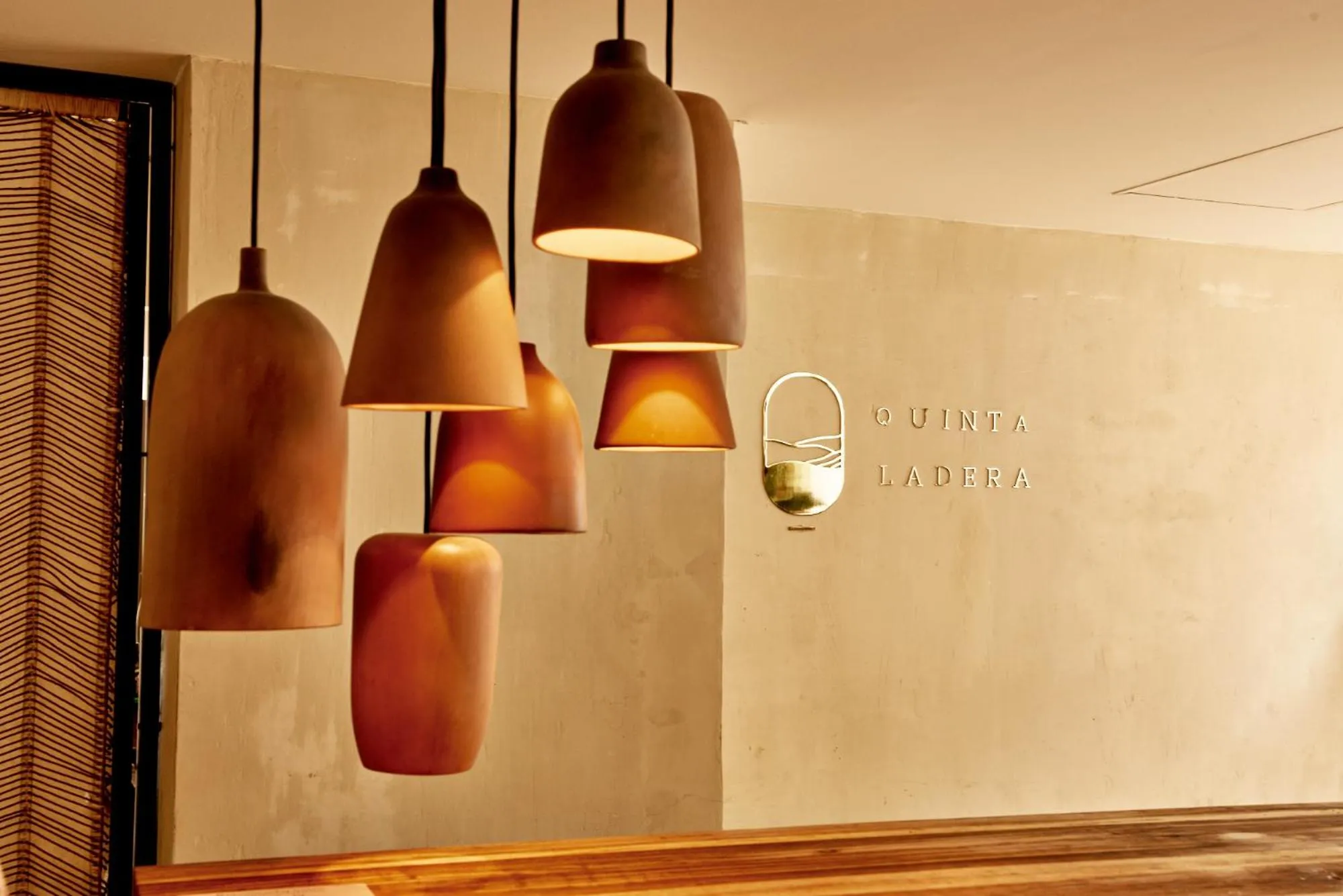 Logo/Certificate/Sign in Hotel Quinta Ladera