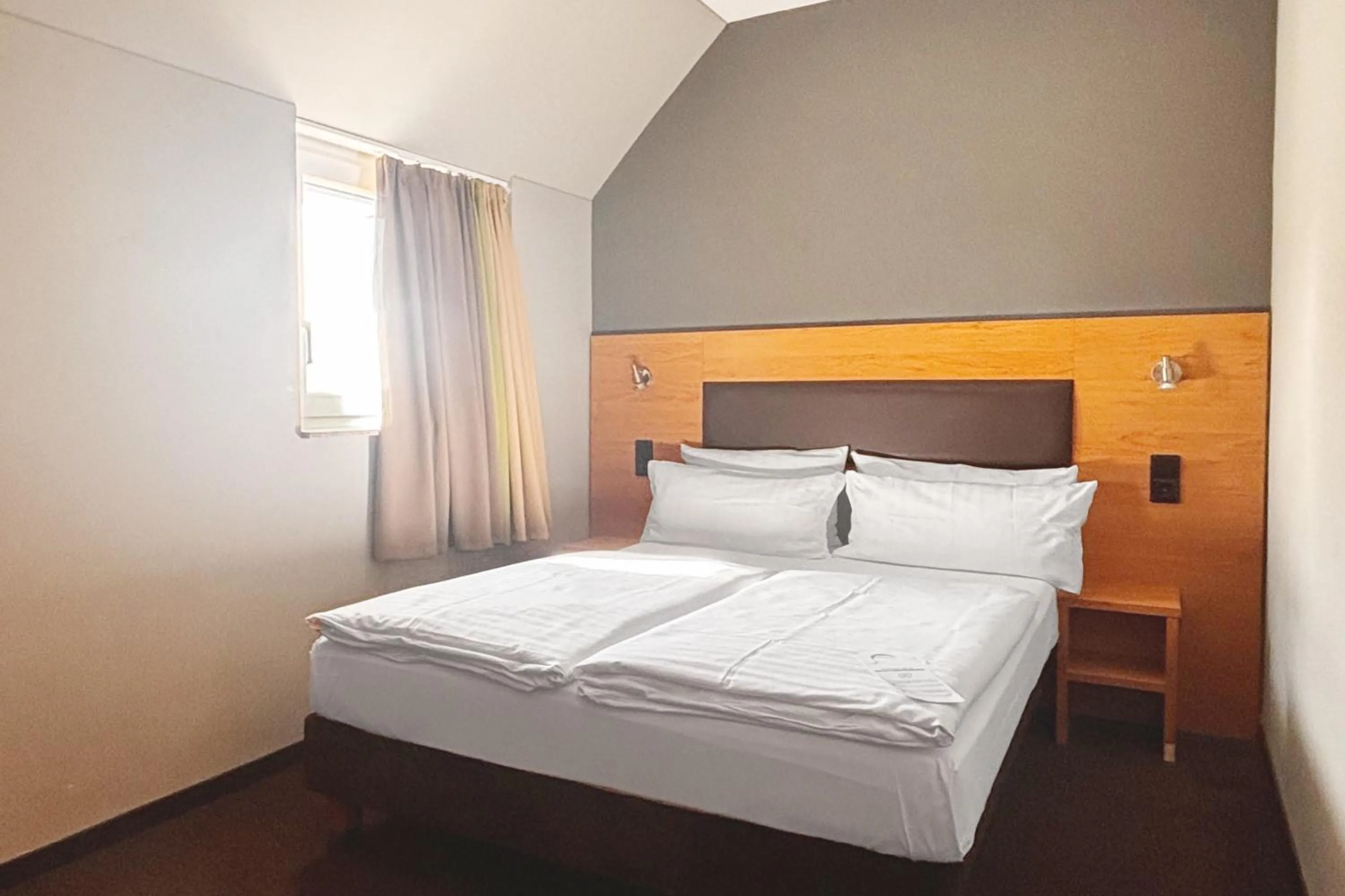 Photo of the whole room, Bed in Novum Hotel Bruy