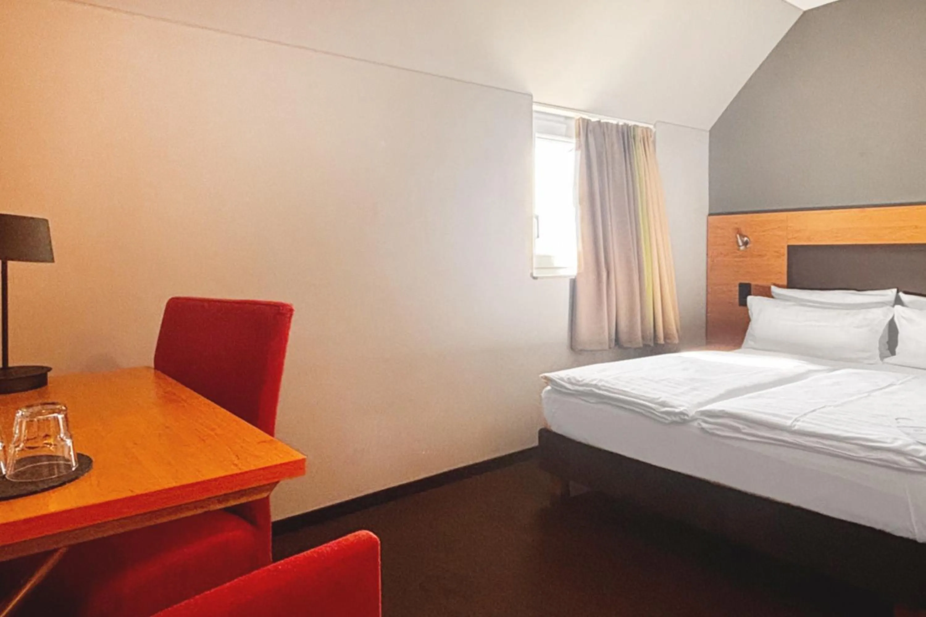 Photo of the whole room, Bed in Novum Hotel Bruy