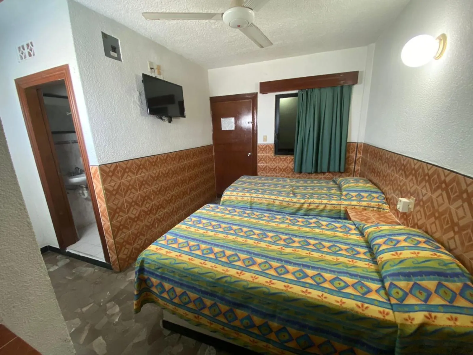 Photo of the whole room, Bed in Hotel San Diego