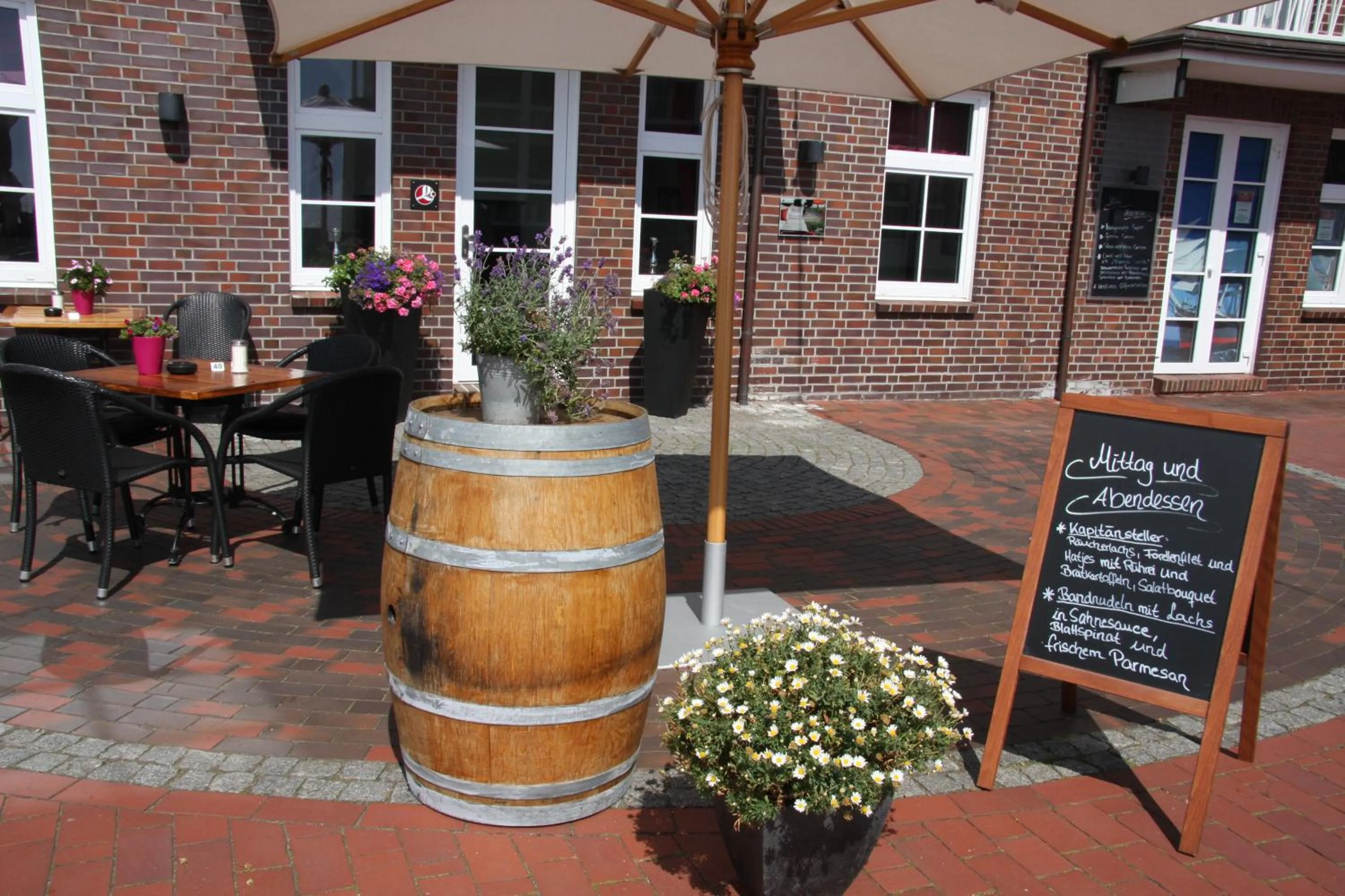 Restaurant/places to eat in Strand-Hotel Seenelke