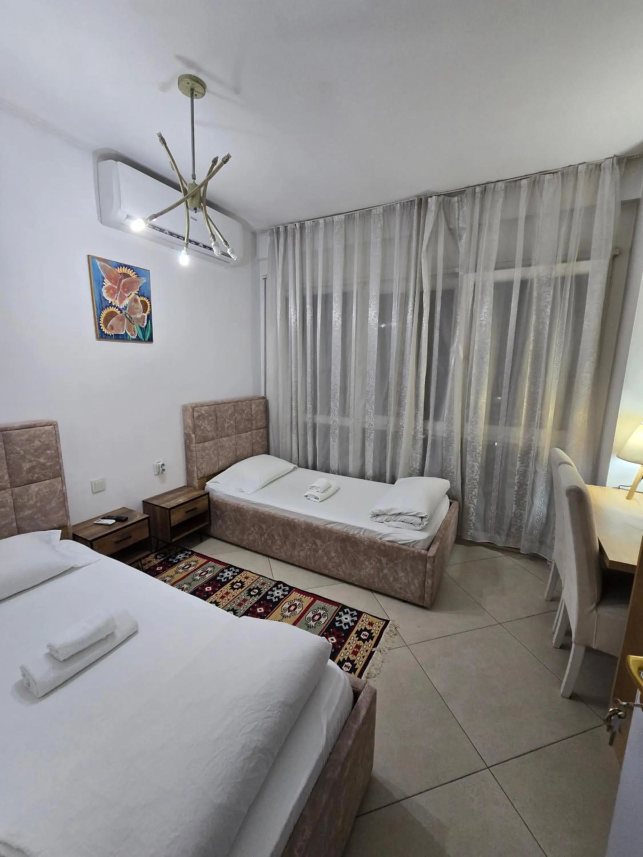 Isabel Rooms