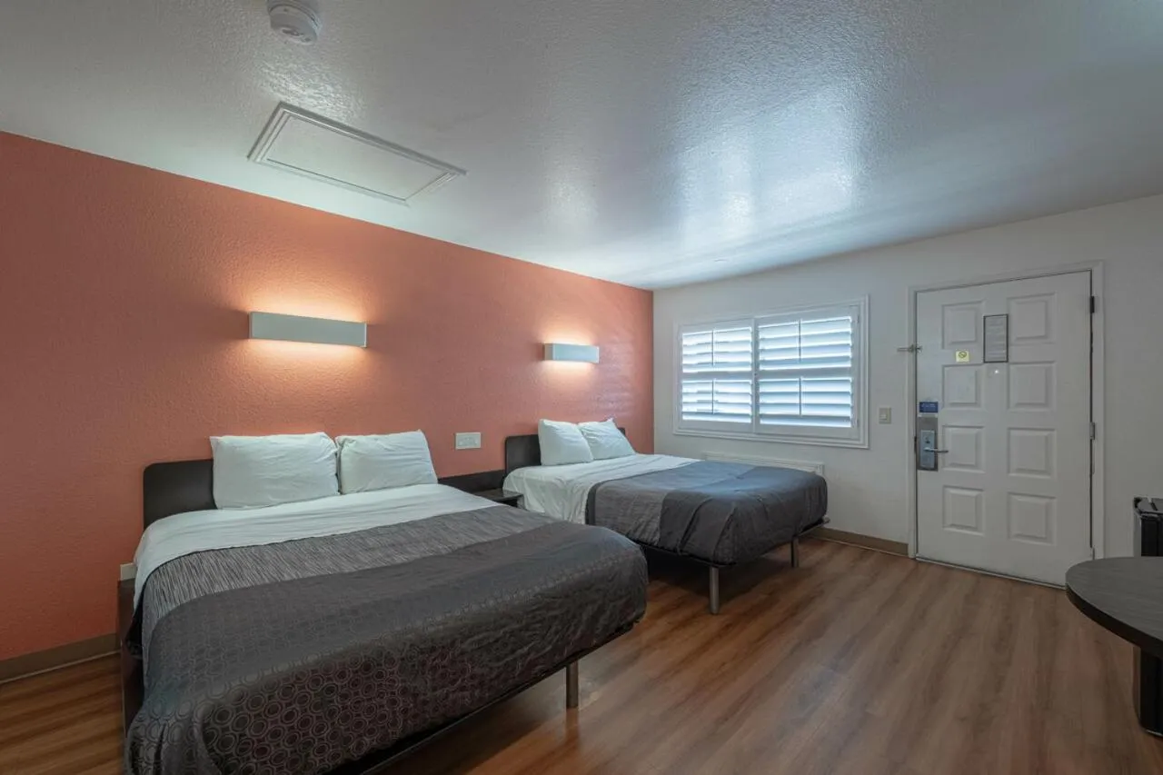 Bed in Coastal Valley Inn