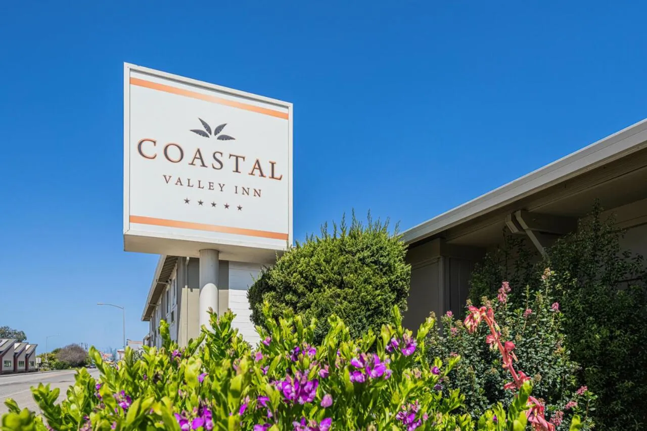 Coastal Valley Inn
