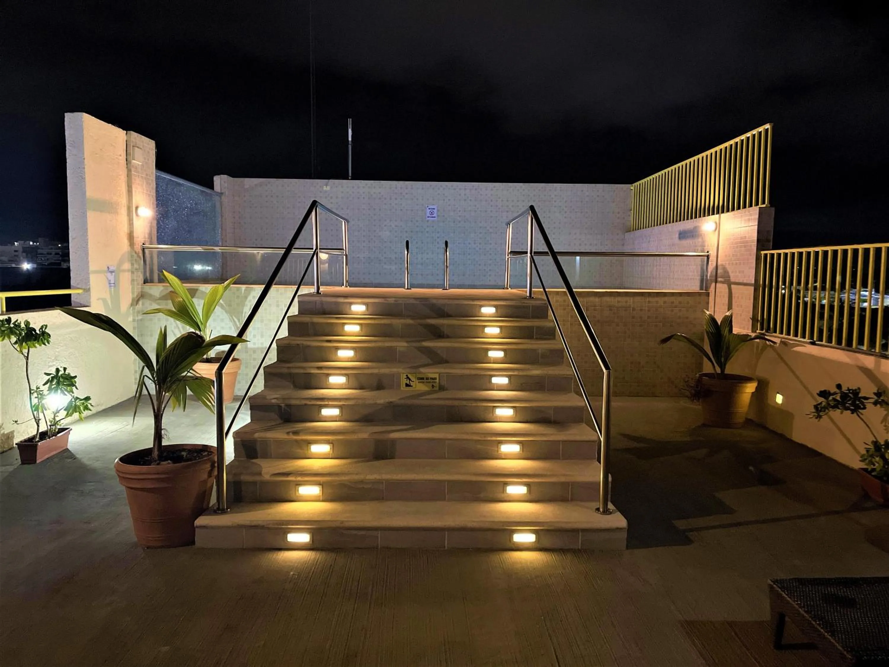 Swimming pool in Hotel 12 BEES by Kavia