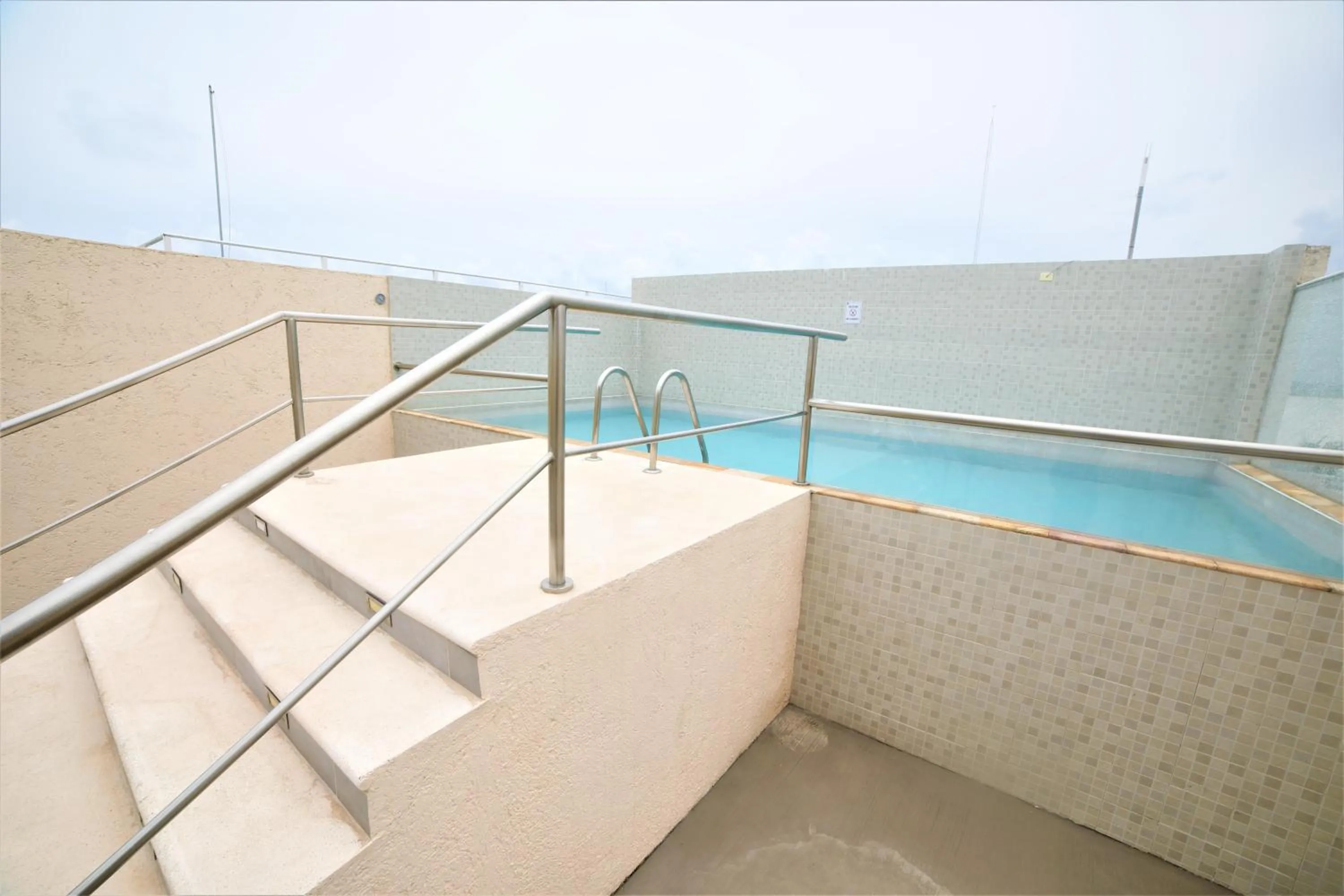 Swimming pool in Hotel 12 BEES by Kavia