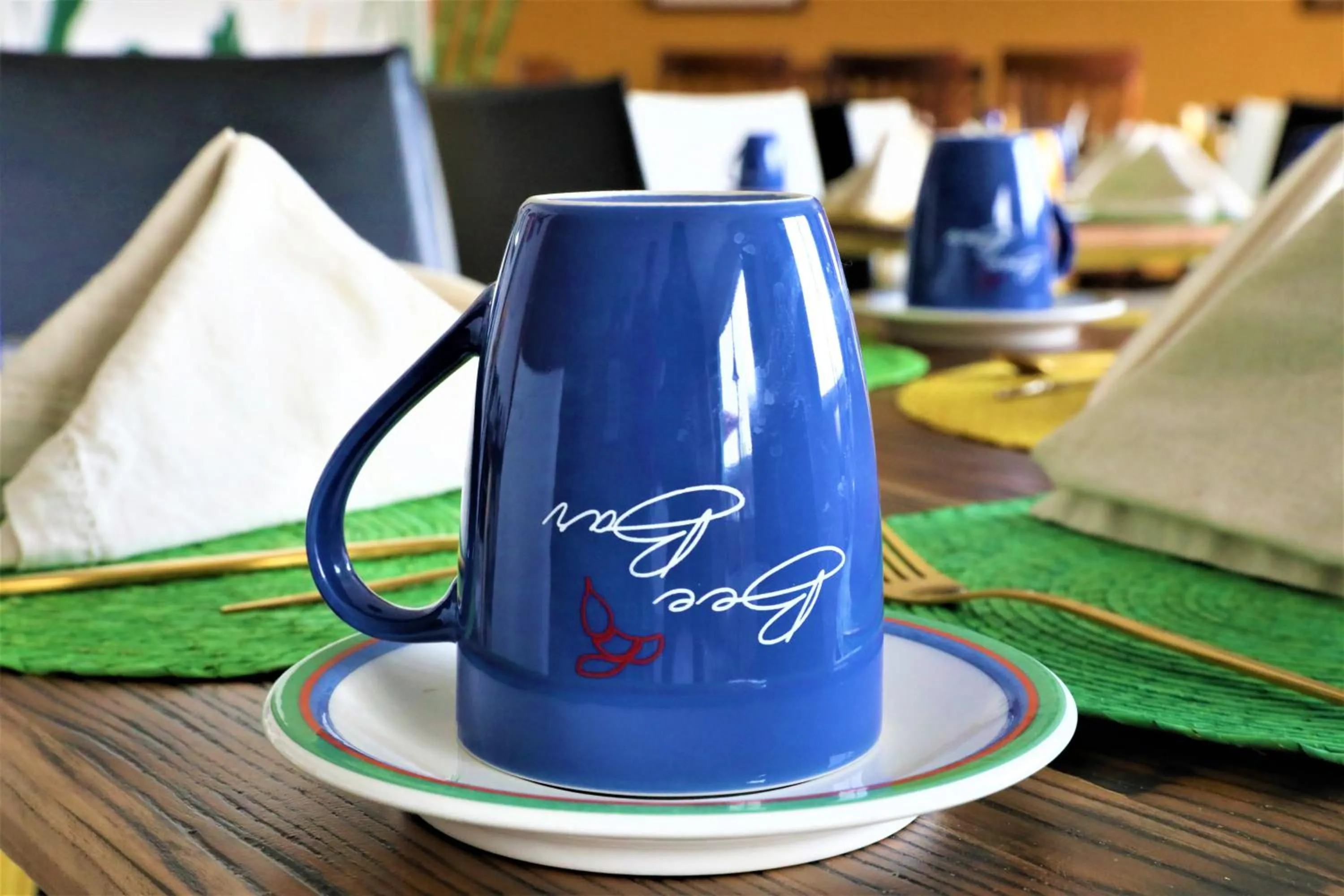 Restaurant/places to eat in Hotel 12 BEES by Kavia