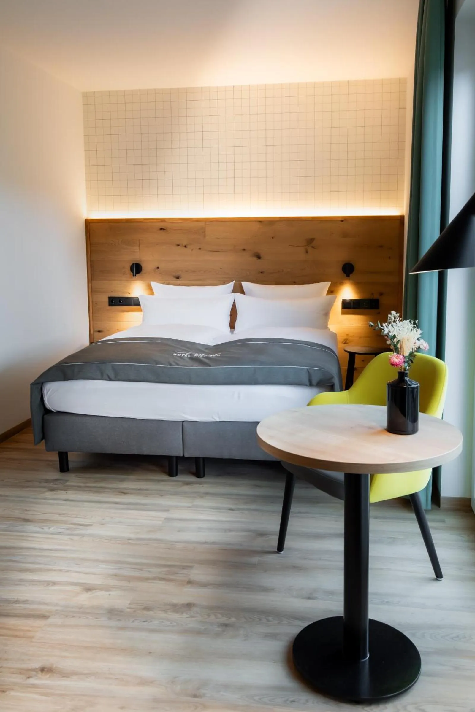 Photo of the whole room, Bed in Hotel Nickisch