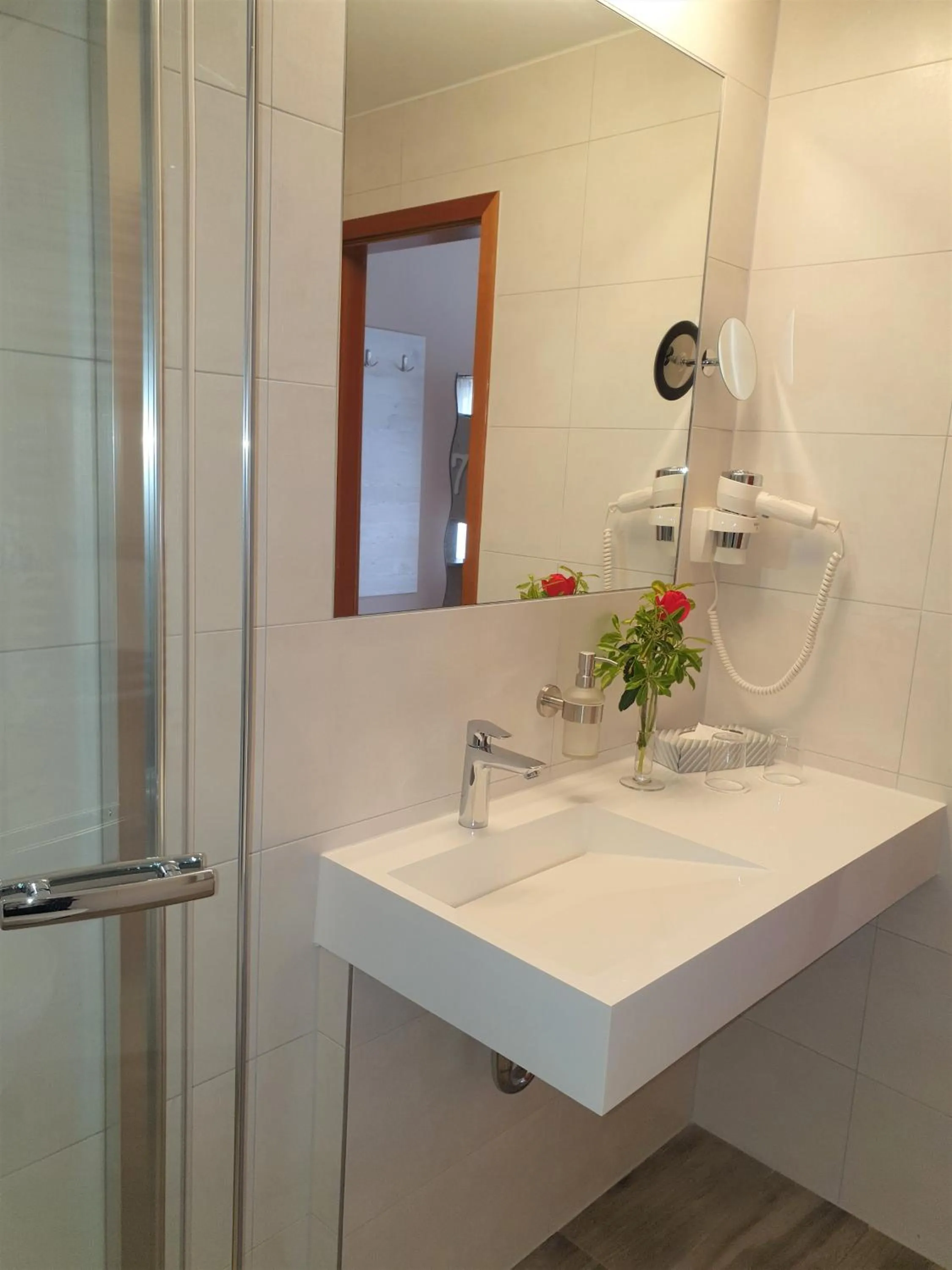 Bathroom in R&R Hotel Strandallee