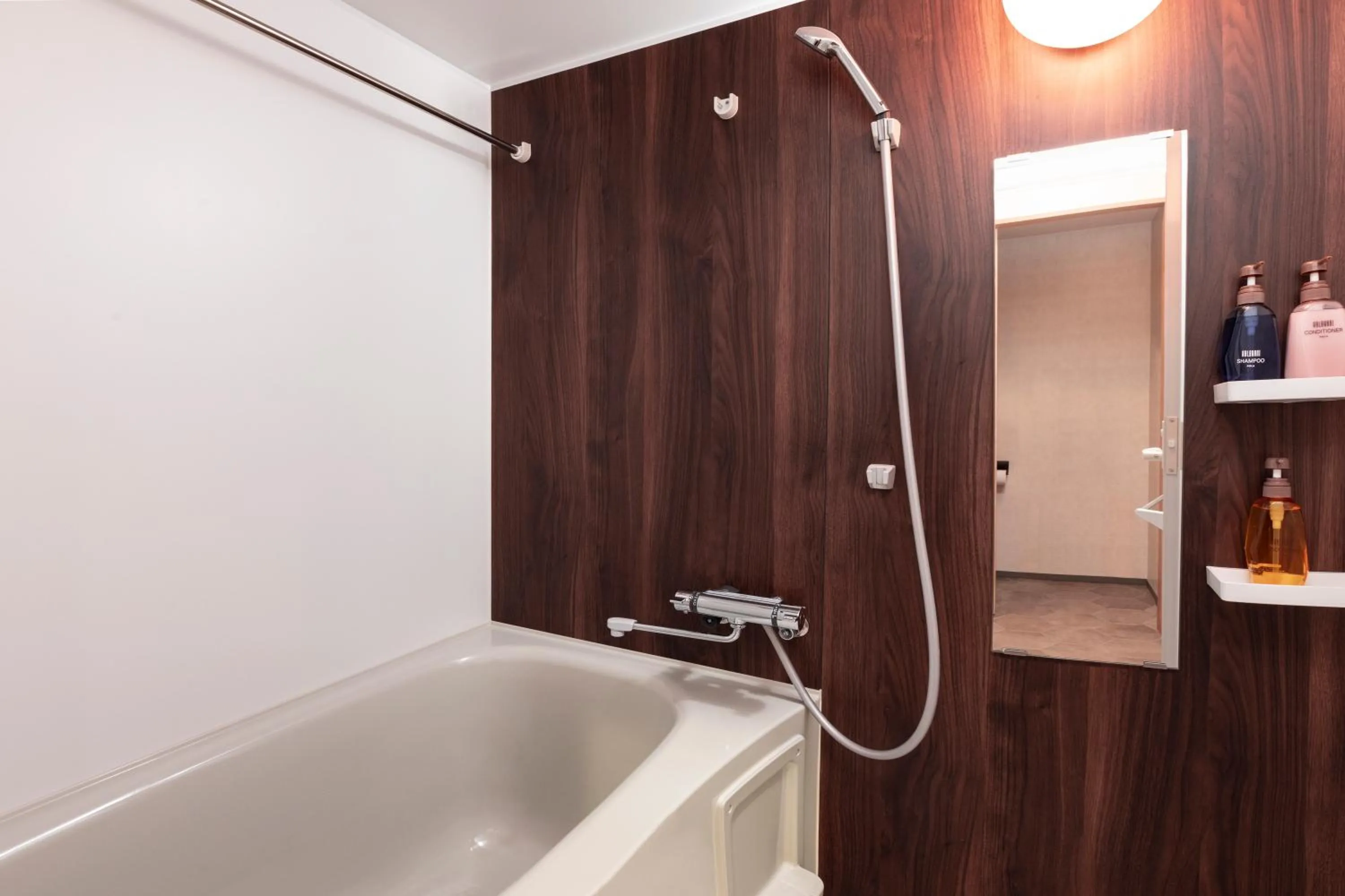 Bathroom in Rinn Horikawa Gojo