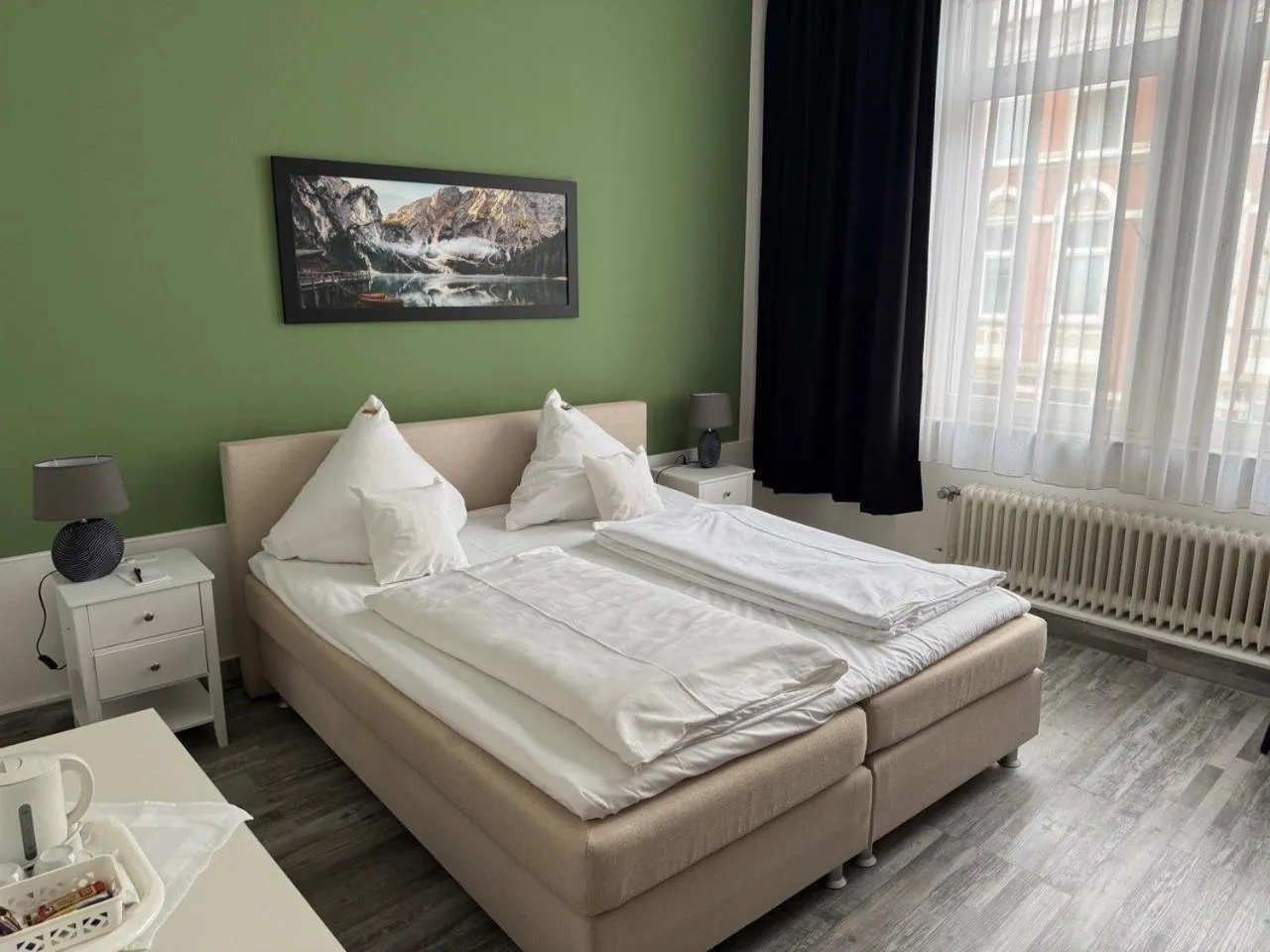 Bedroom, Bed in Hotel Alpha