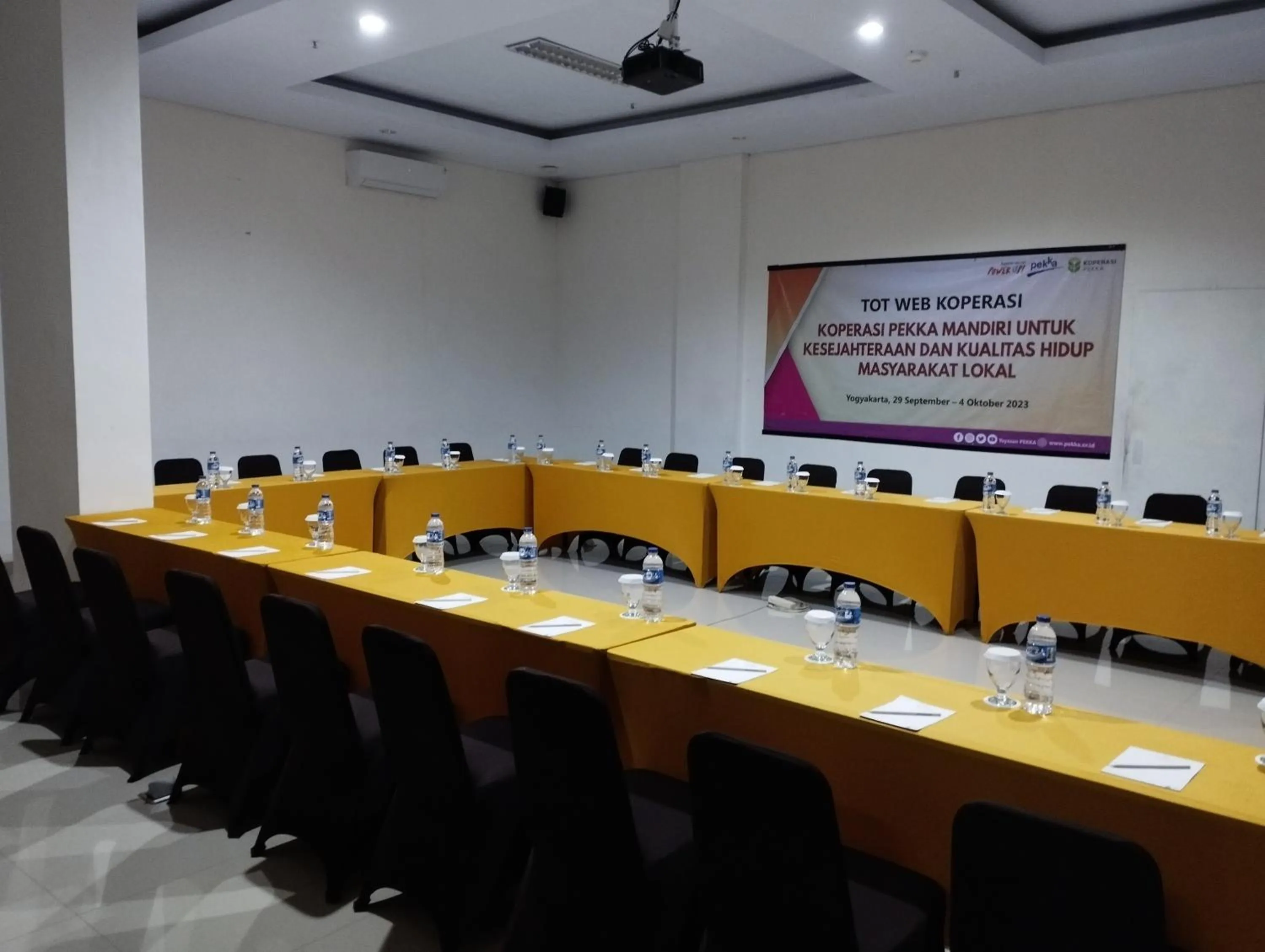 Meeting/conference room in All Nite & Day Hotel Yogjakarta - Gejayan