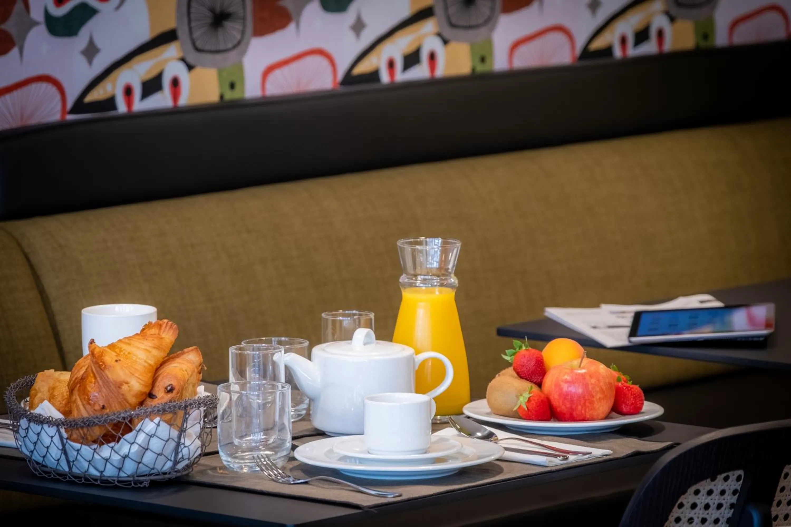 Breakfast in Ferdinand Hotel Tours