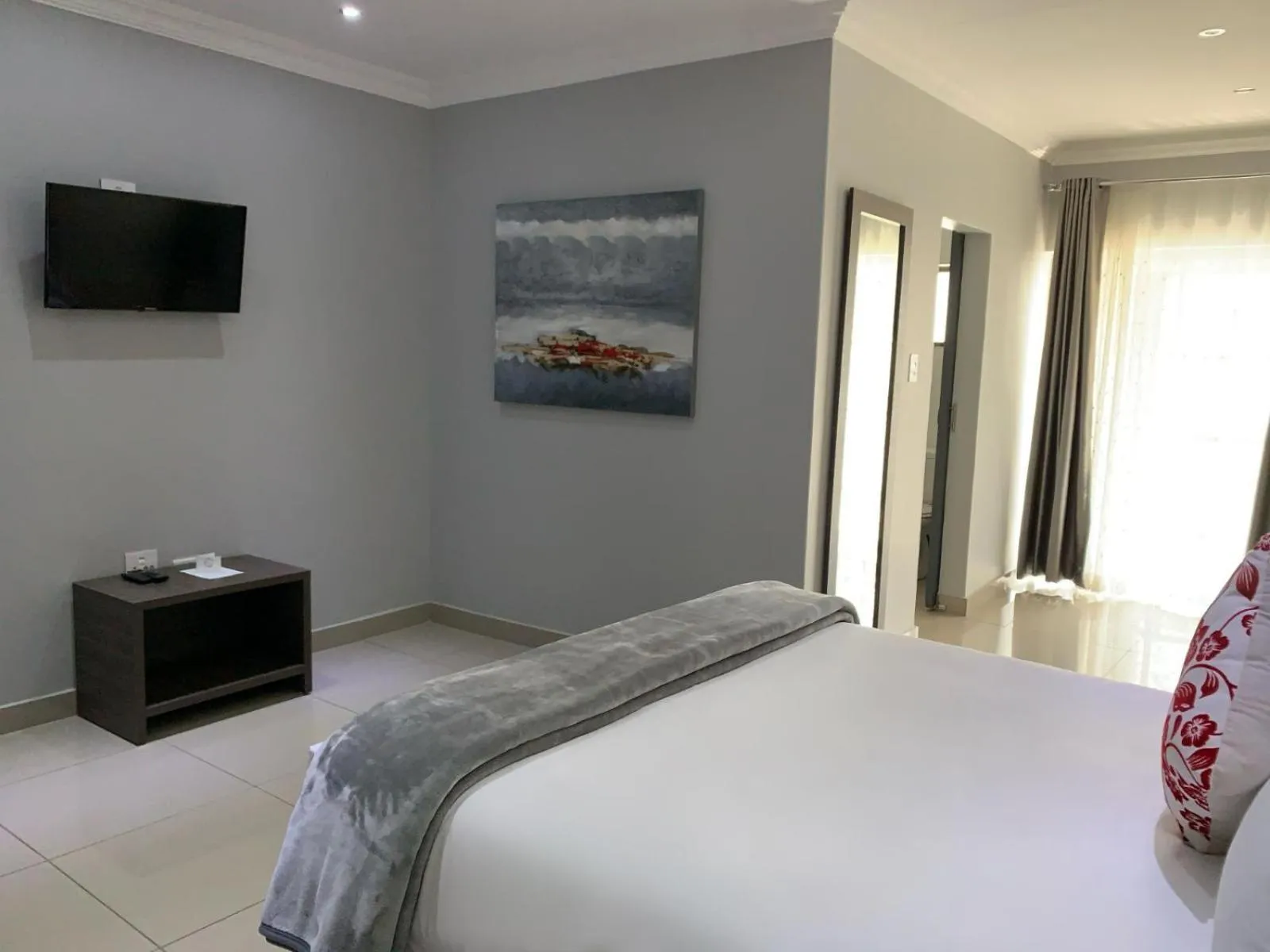 Bed in Airport lodge Newcastle