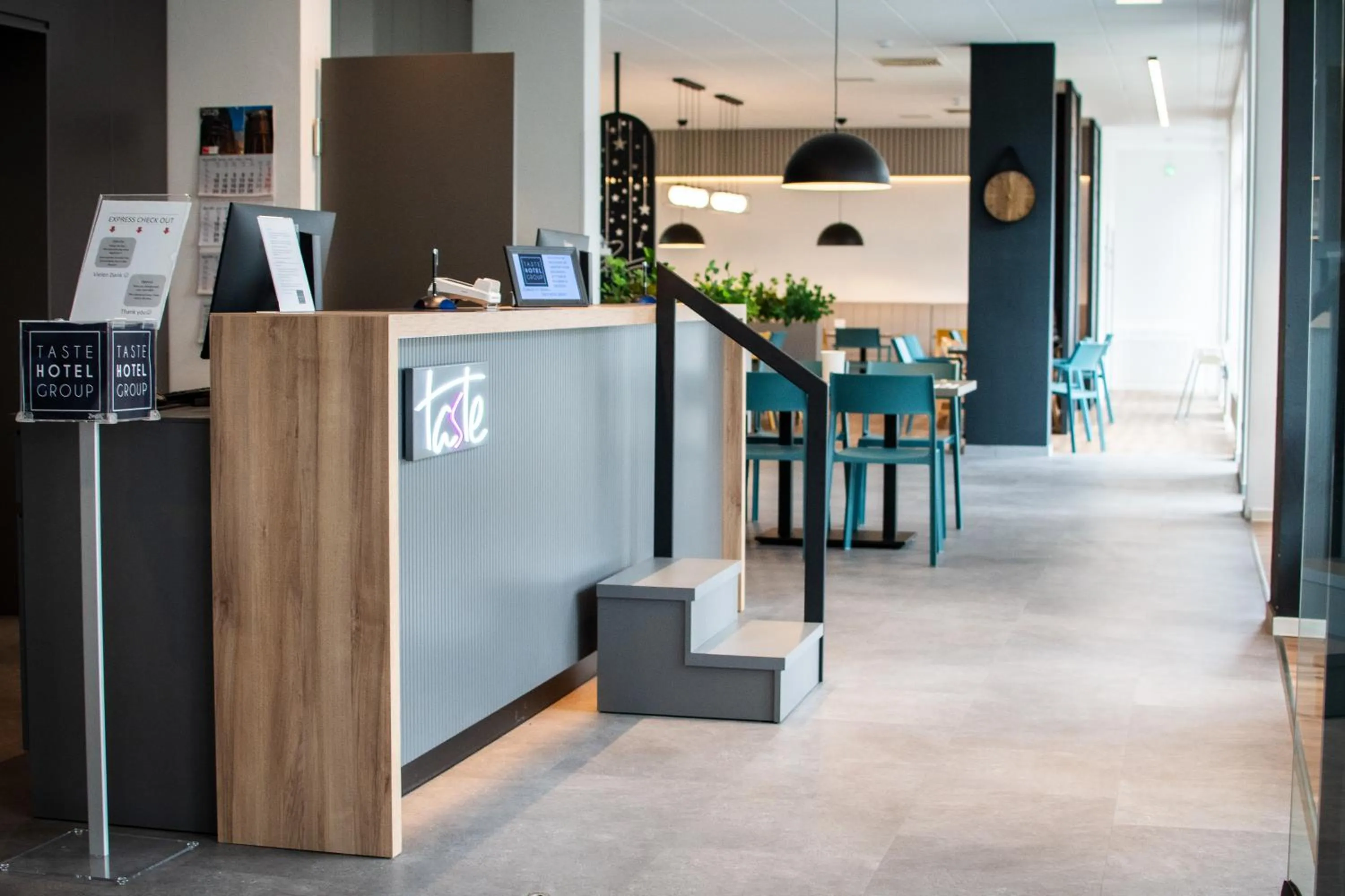 Lobby or reception in Taste Hotel Jettingen