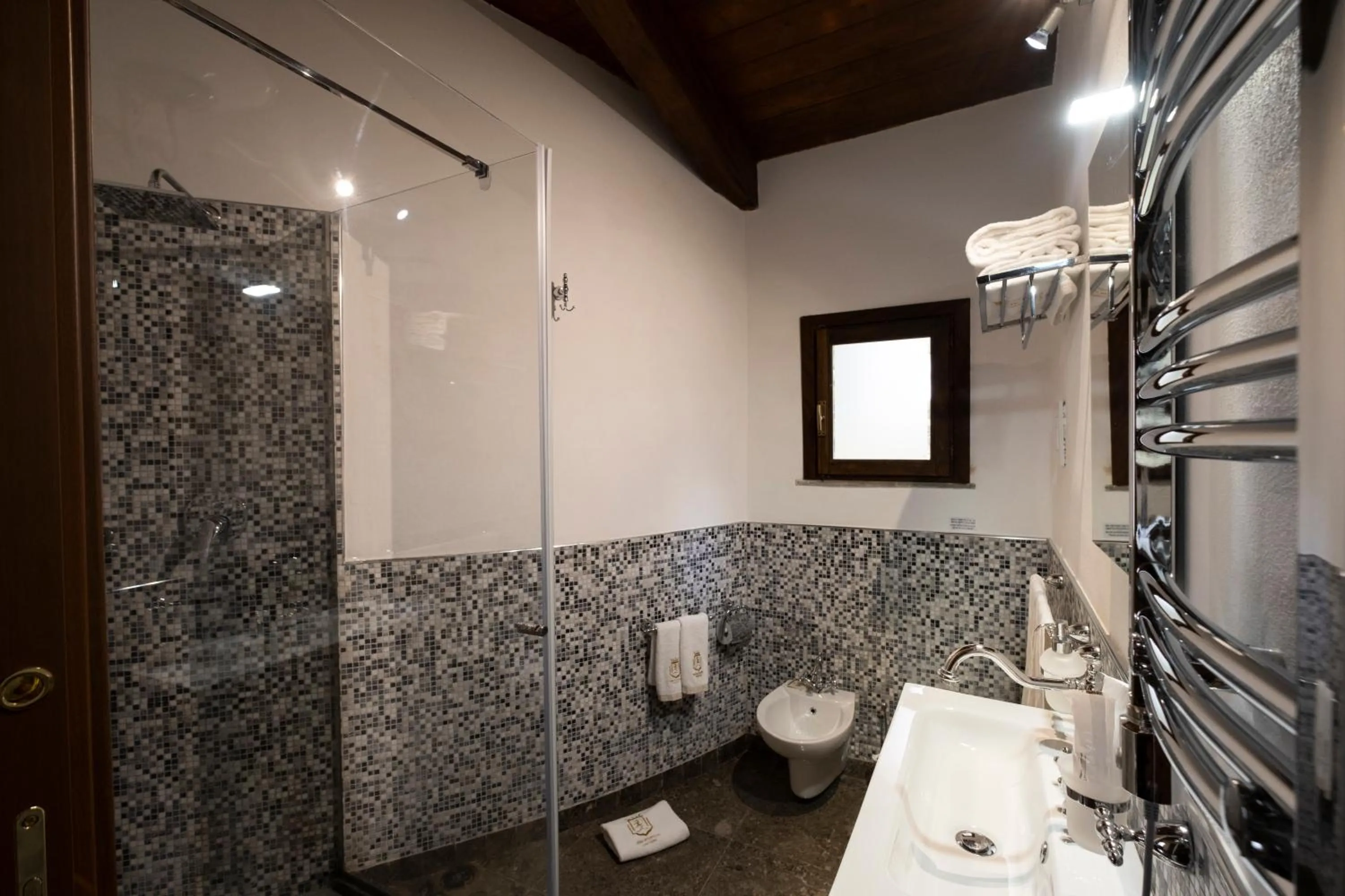 Shower in Villa del Gattopardo