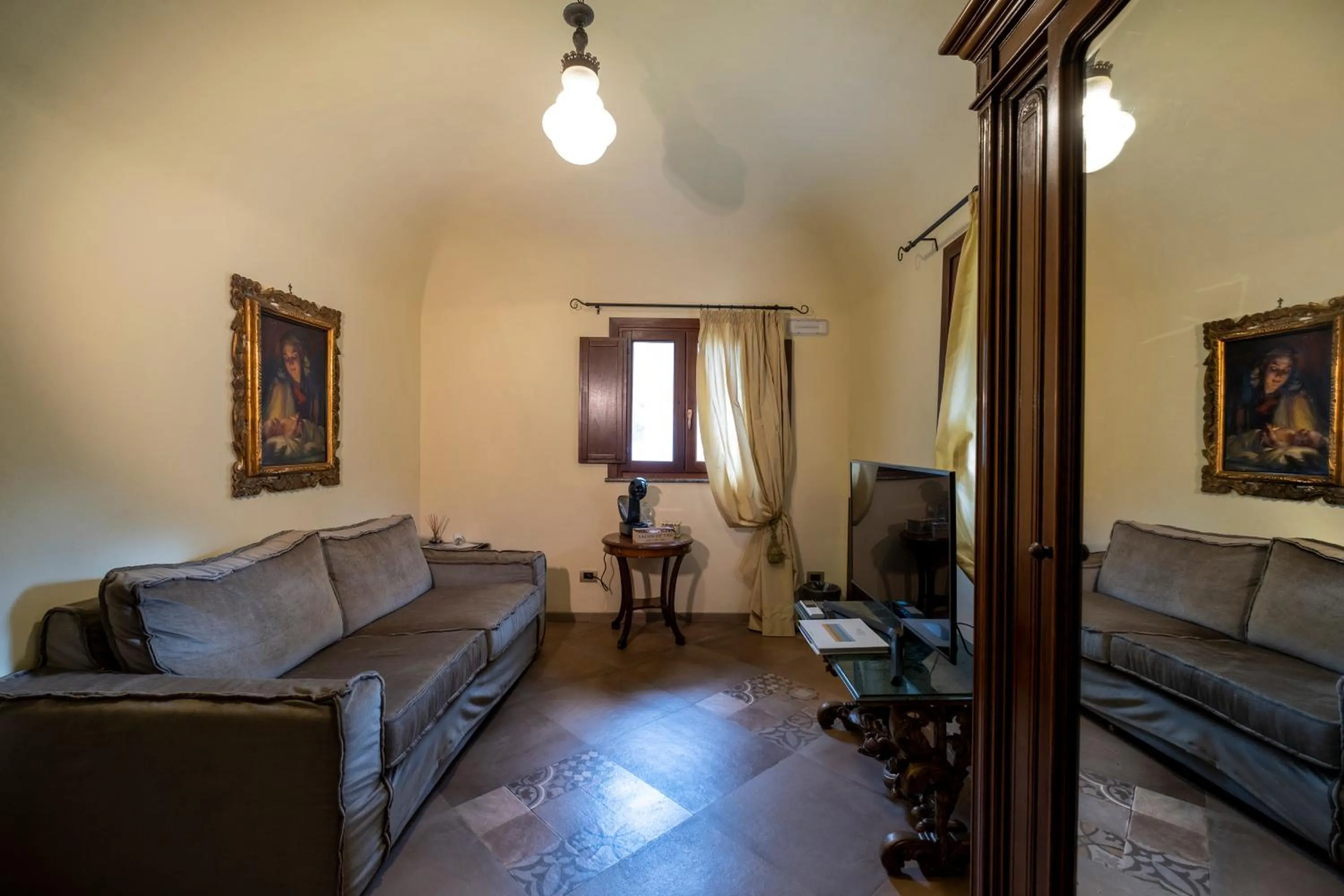 TV and multimedia in Villa del Gattopardo