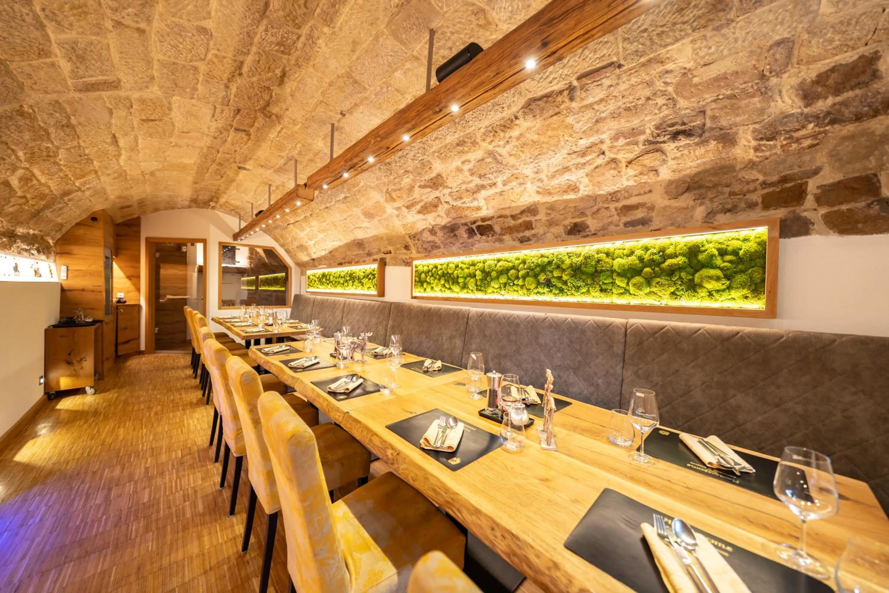 Restaurant/places to eat in Hotel Am Schloss *** Superior