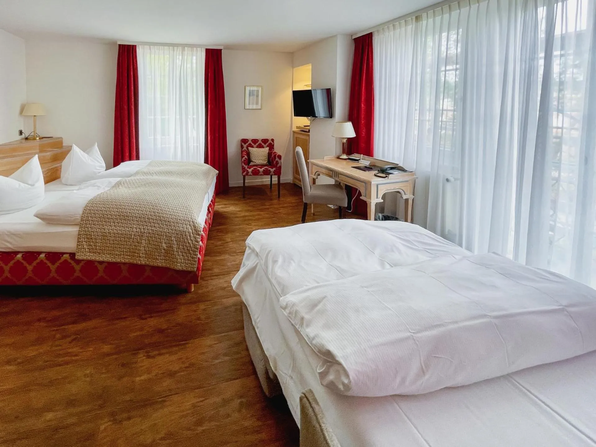 Bedroom, Bed in Hotel Am Schloss *** Superior