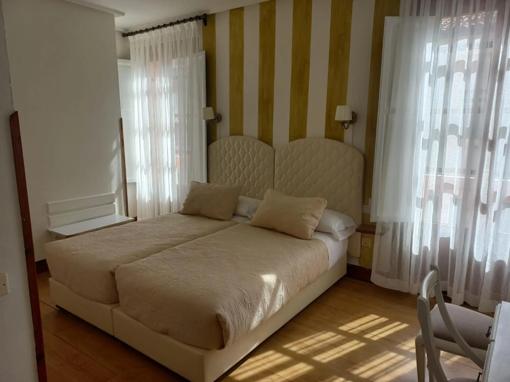 Photo of the whole room in Marina