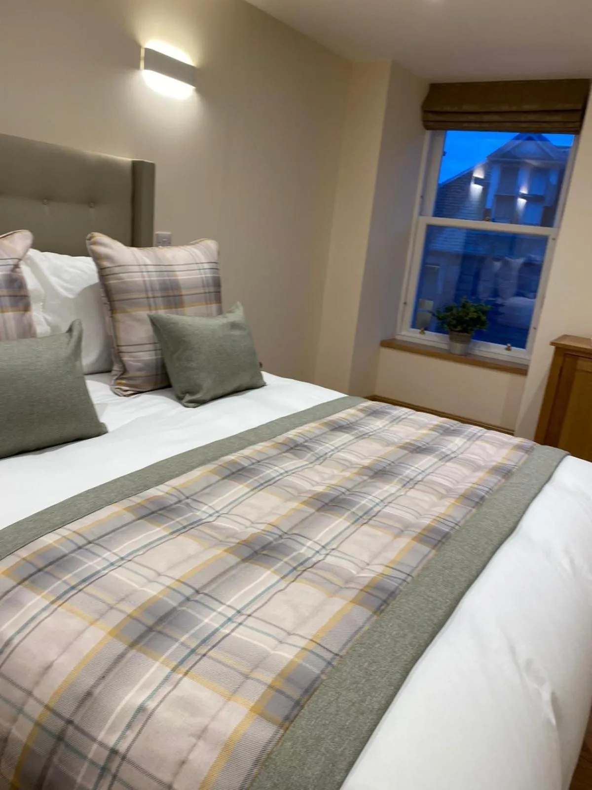 Bedroom, Bed in Waverley Inn Holiday Apartments