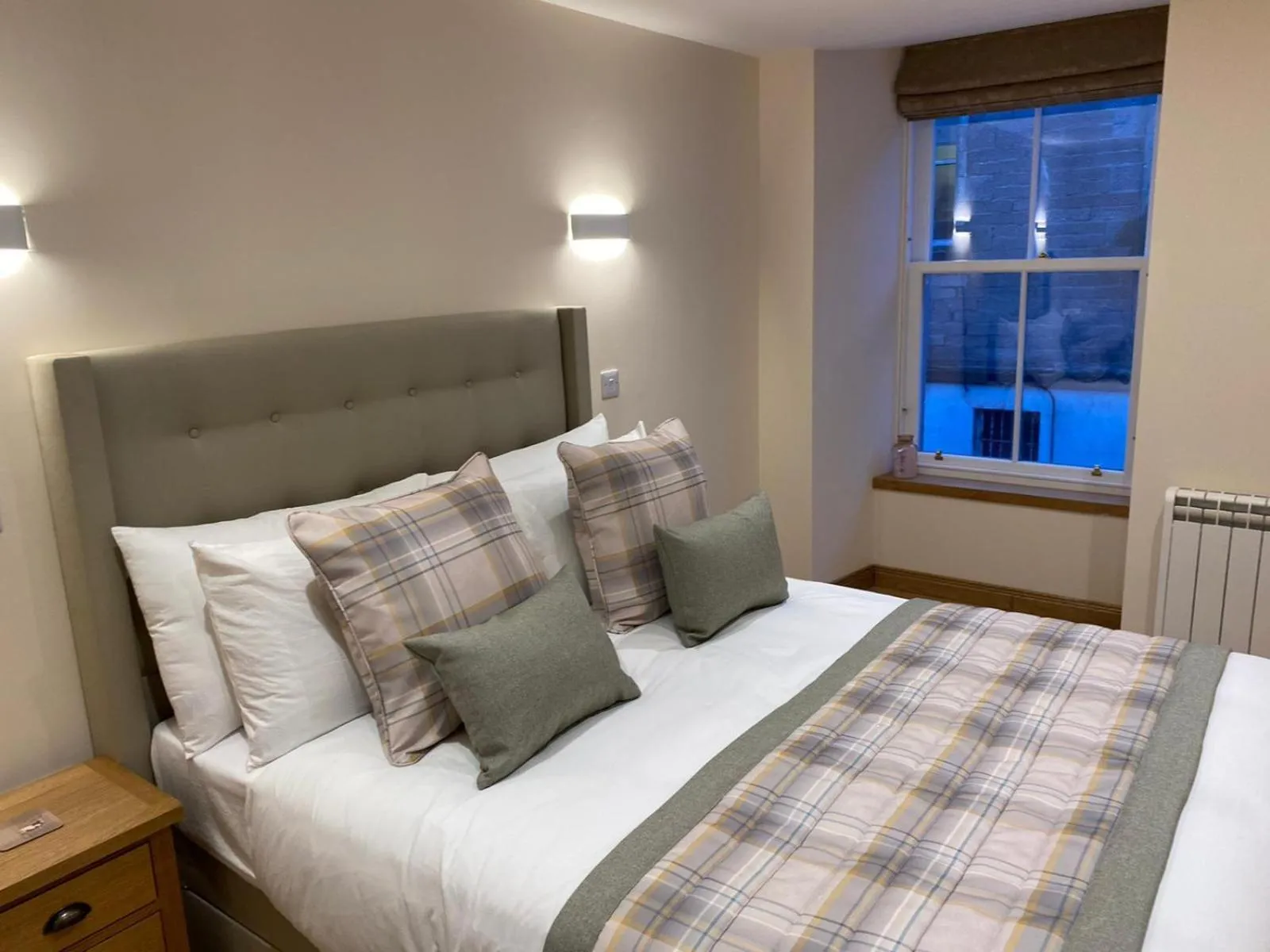 Bedroom, Bed in Waverley Inn Holiday Apartments