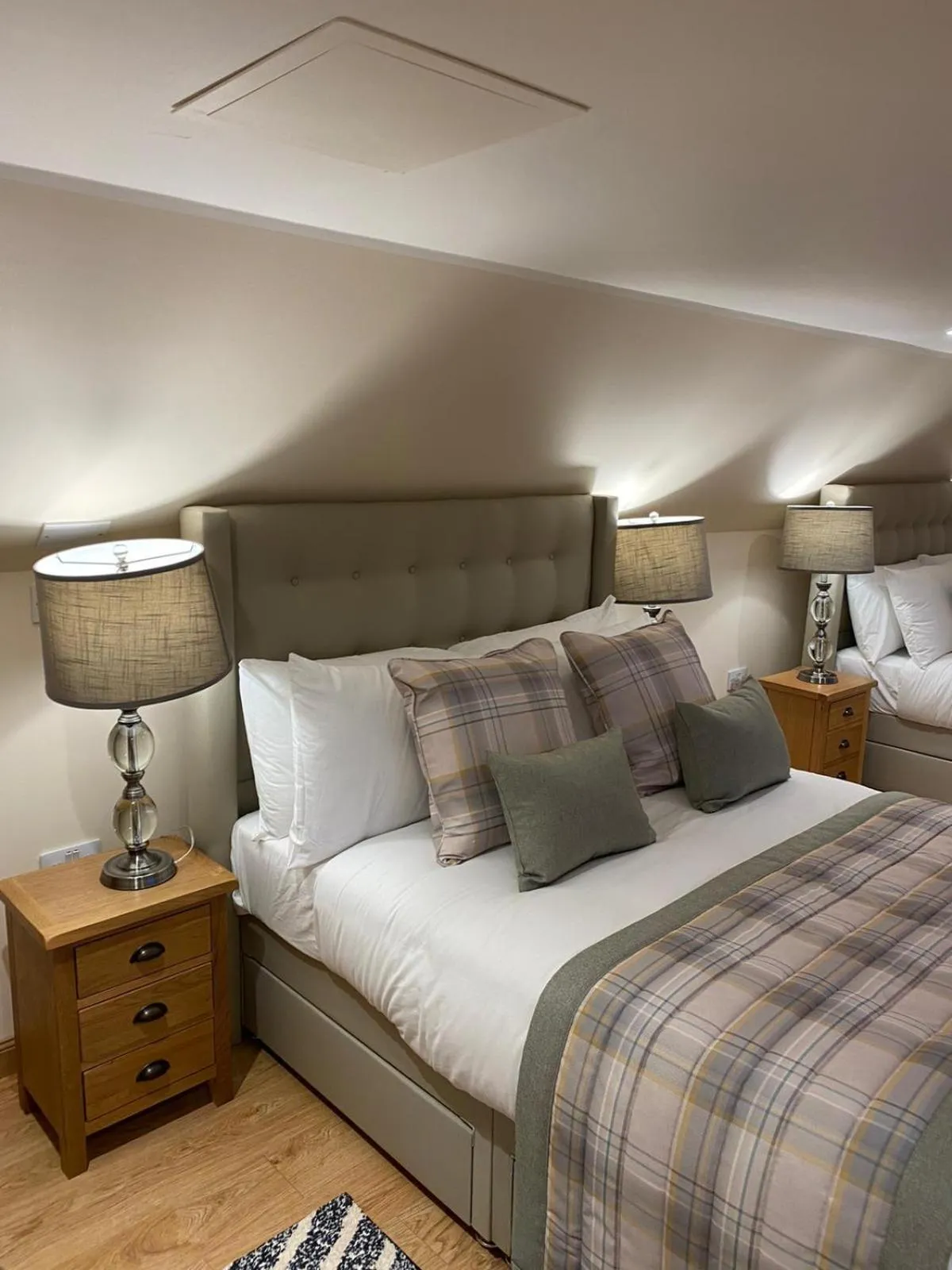 Bedroom, Bed in Waverley Inn Holiday Apartments