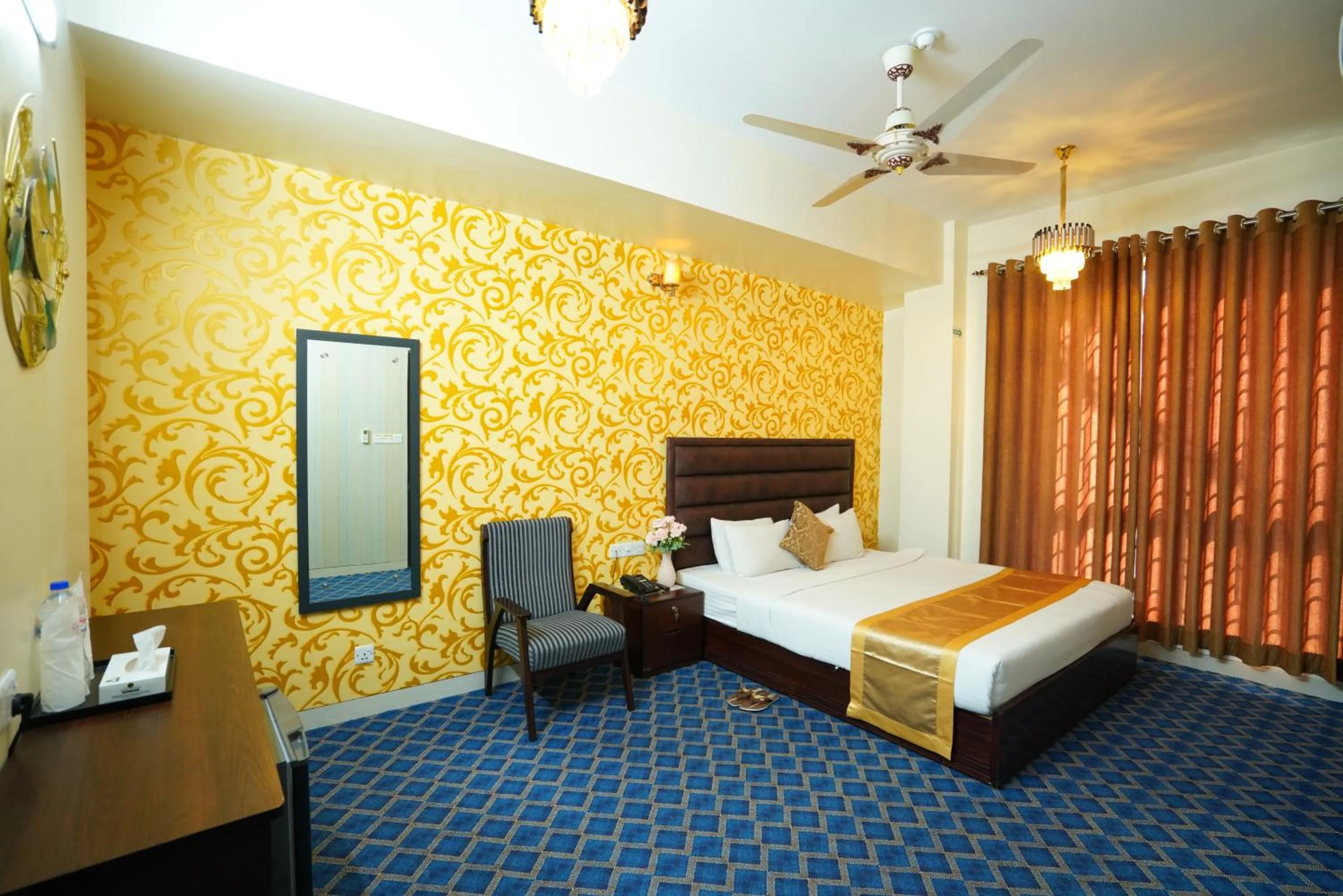 Bed in Grand Mostafa Hotel Ababil