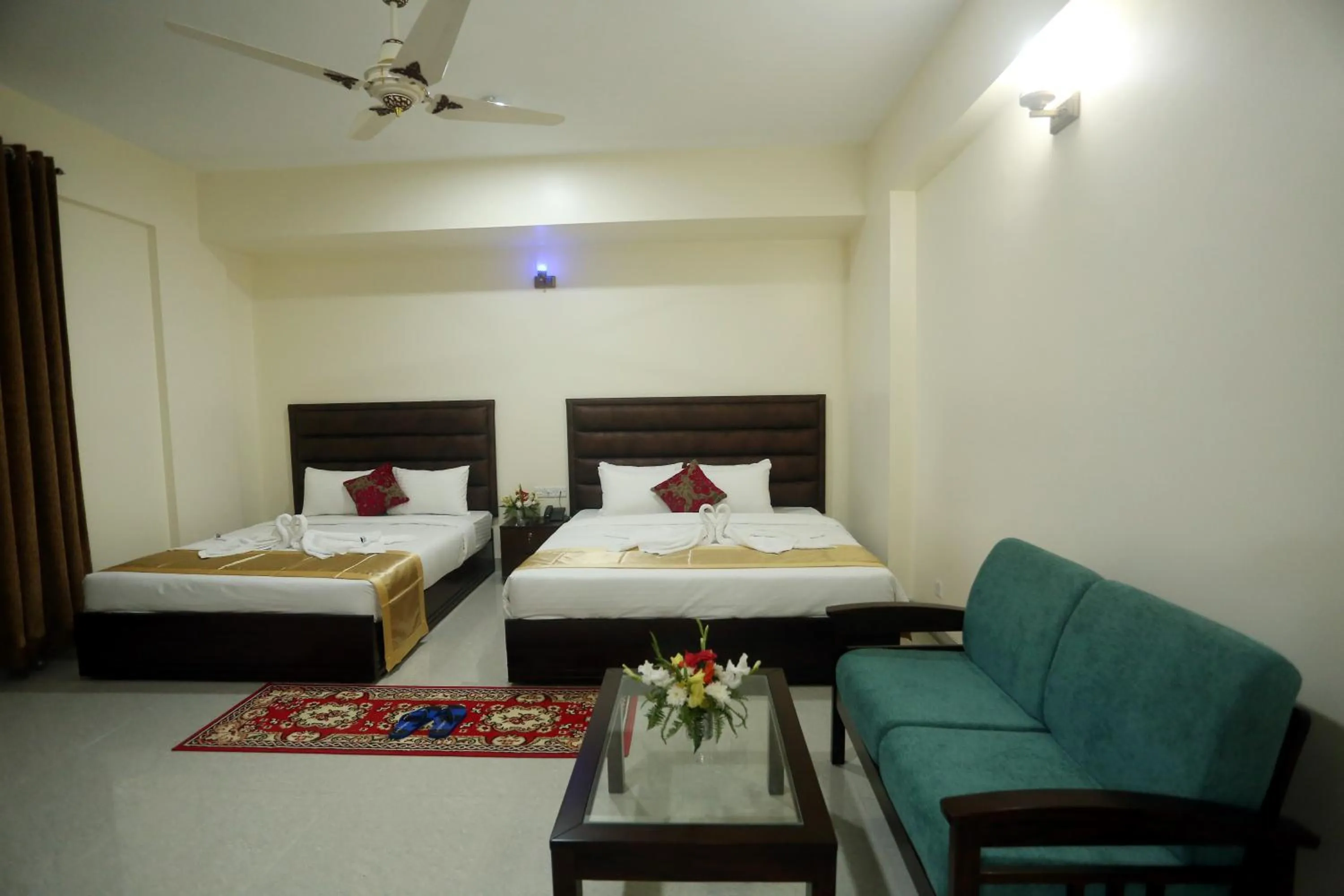 Bed in Grand Mostafa Hotel Ababil