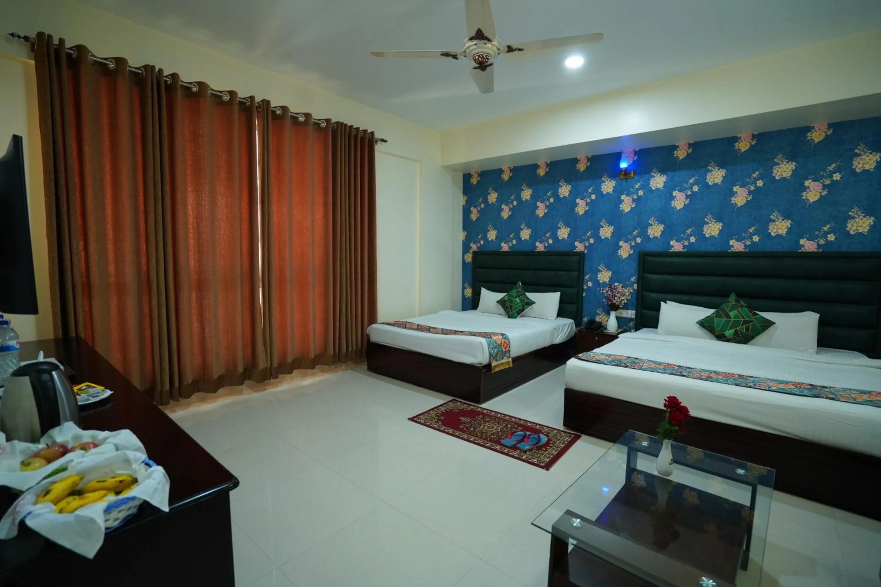 Bed in Grand Mostafa Hotel Ababil