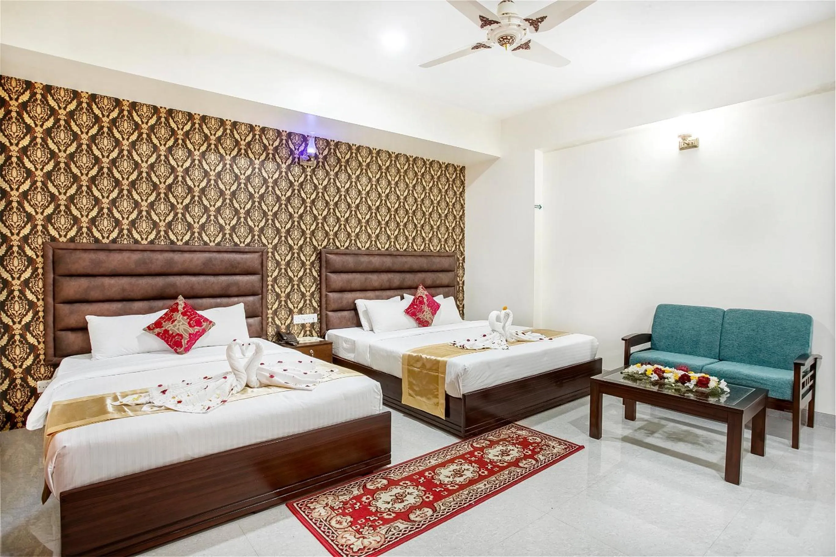 Bed in Grand Mostafa Hotel Ababil