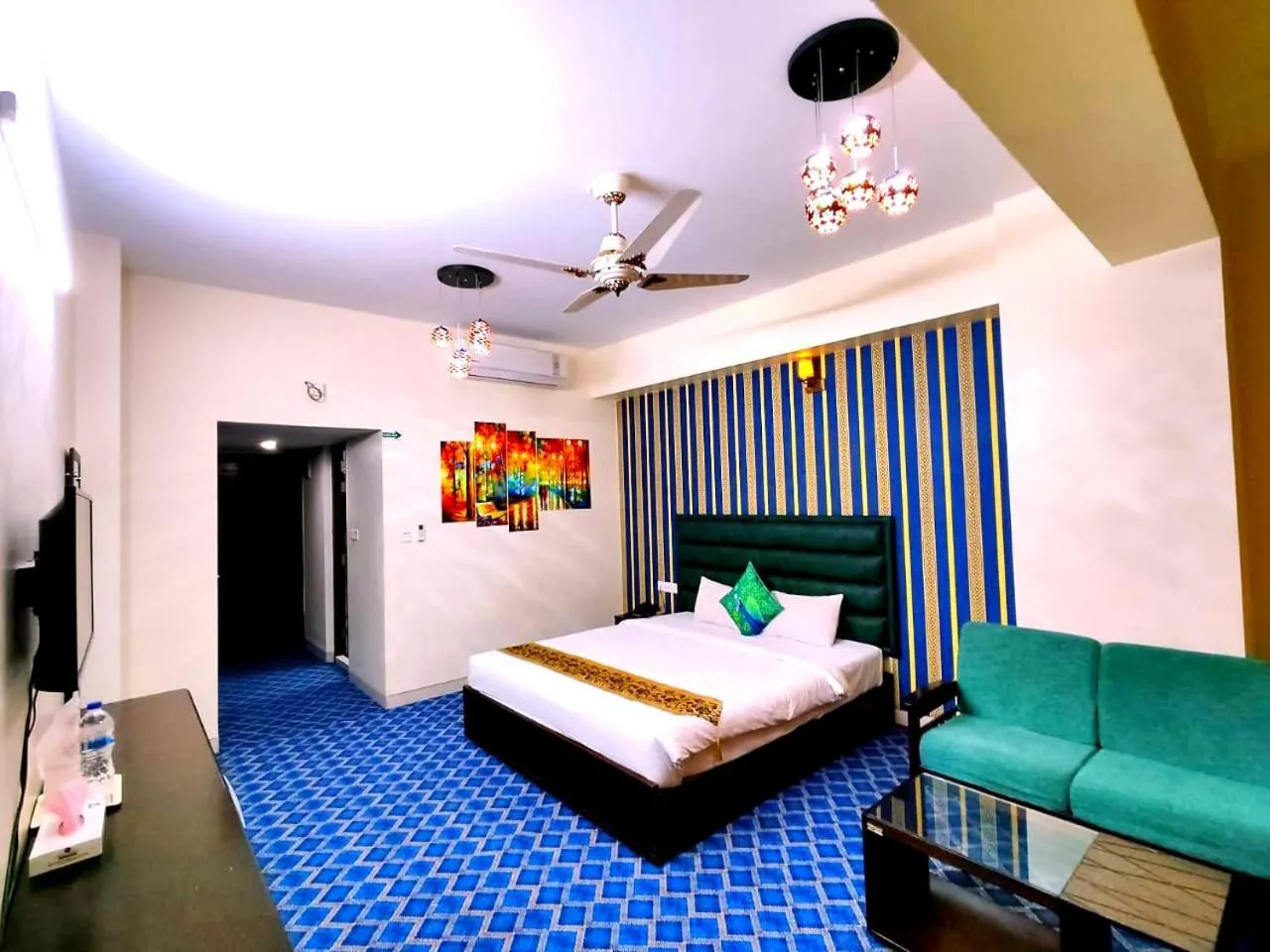 Bed in Grand Mostafa Hotel Ababil