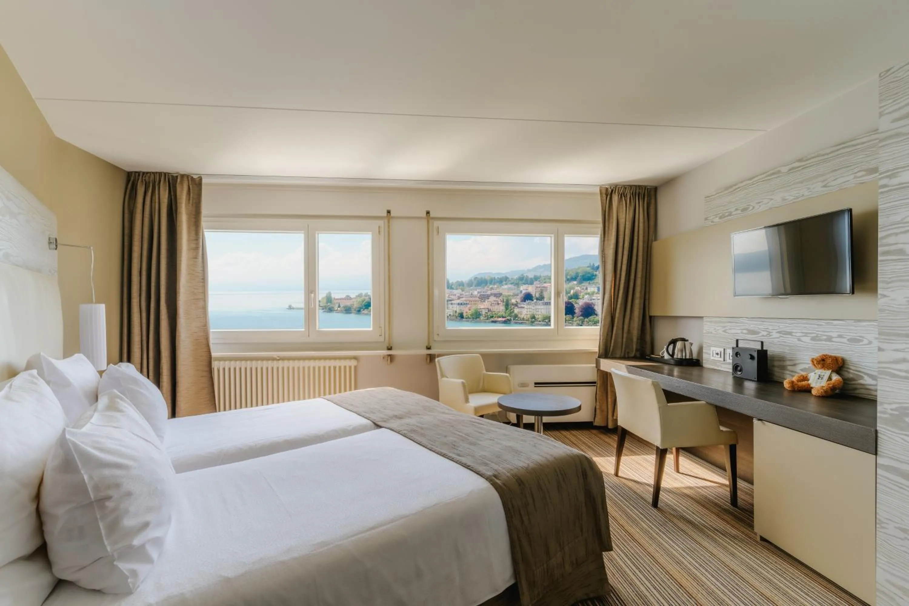 Bedroom, Bed in Hotel Mona