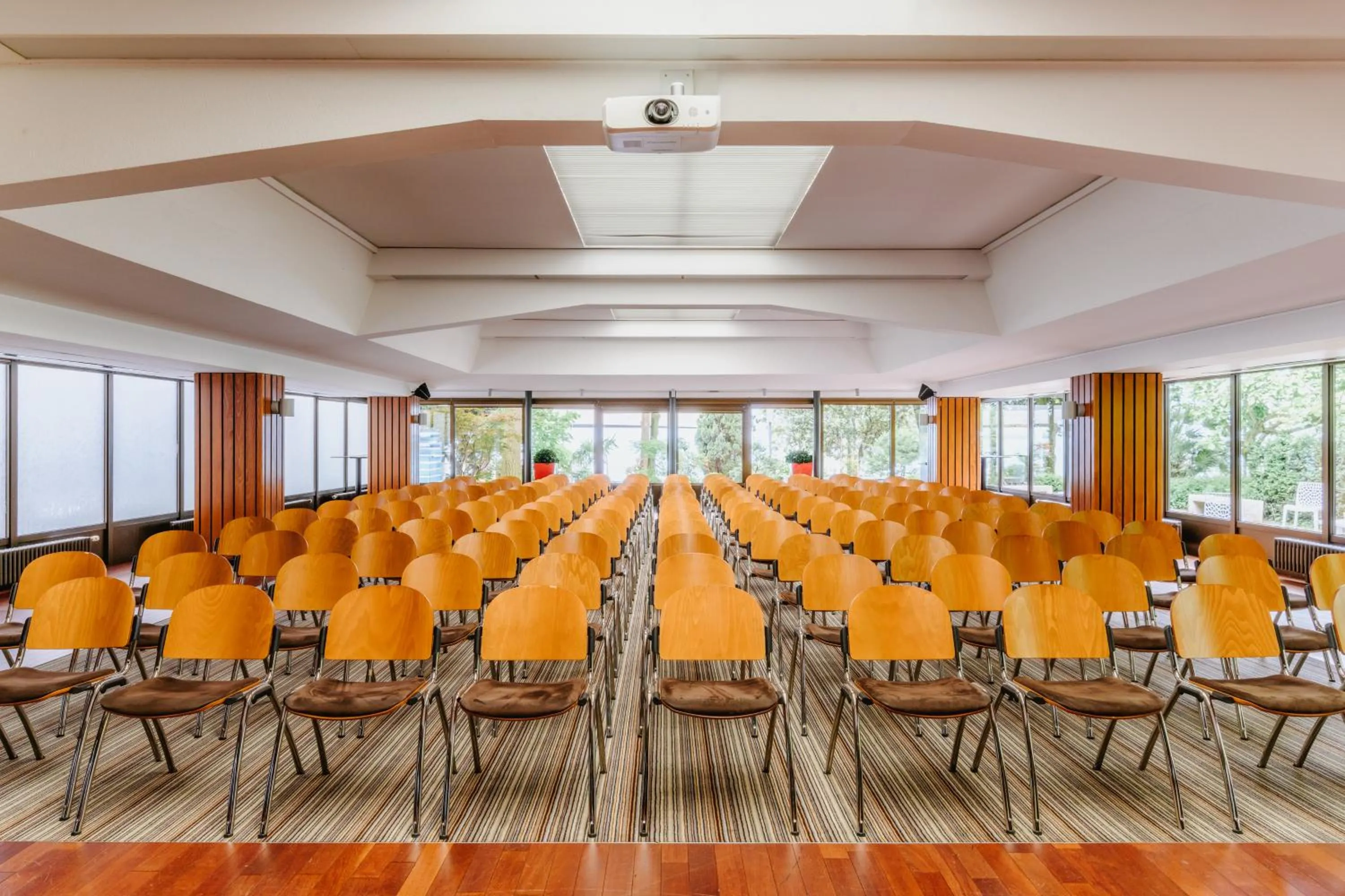 Meeting/conference room in Hotel Mona