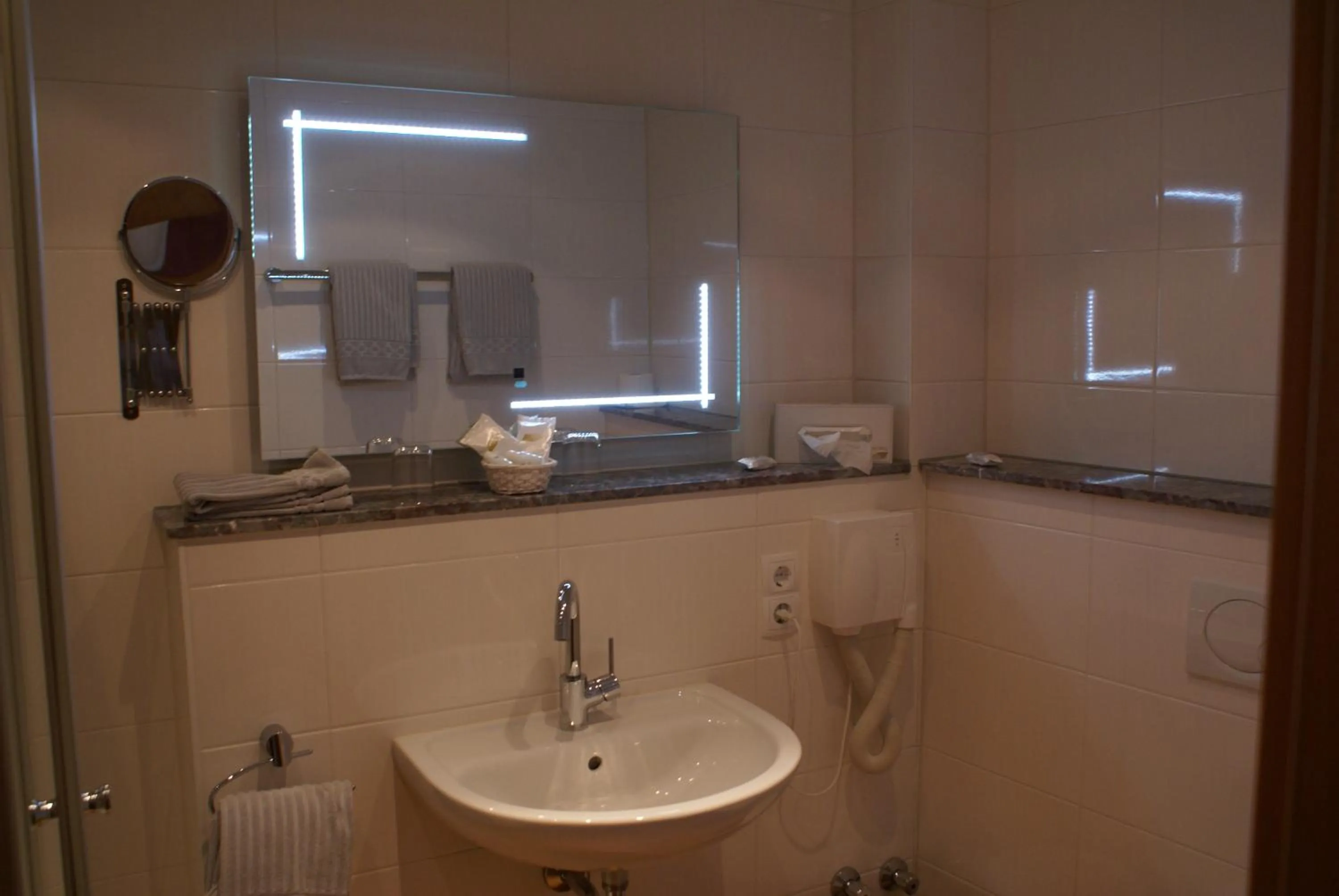 Bathroom in Hotel Sonnenhof