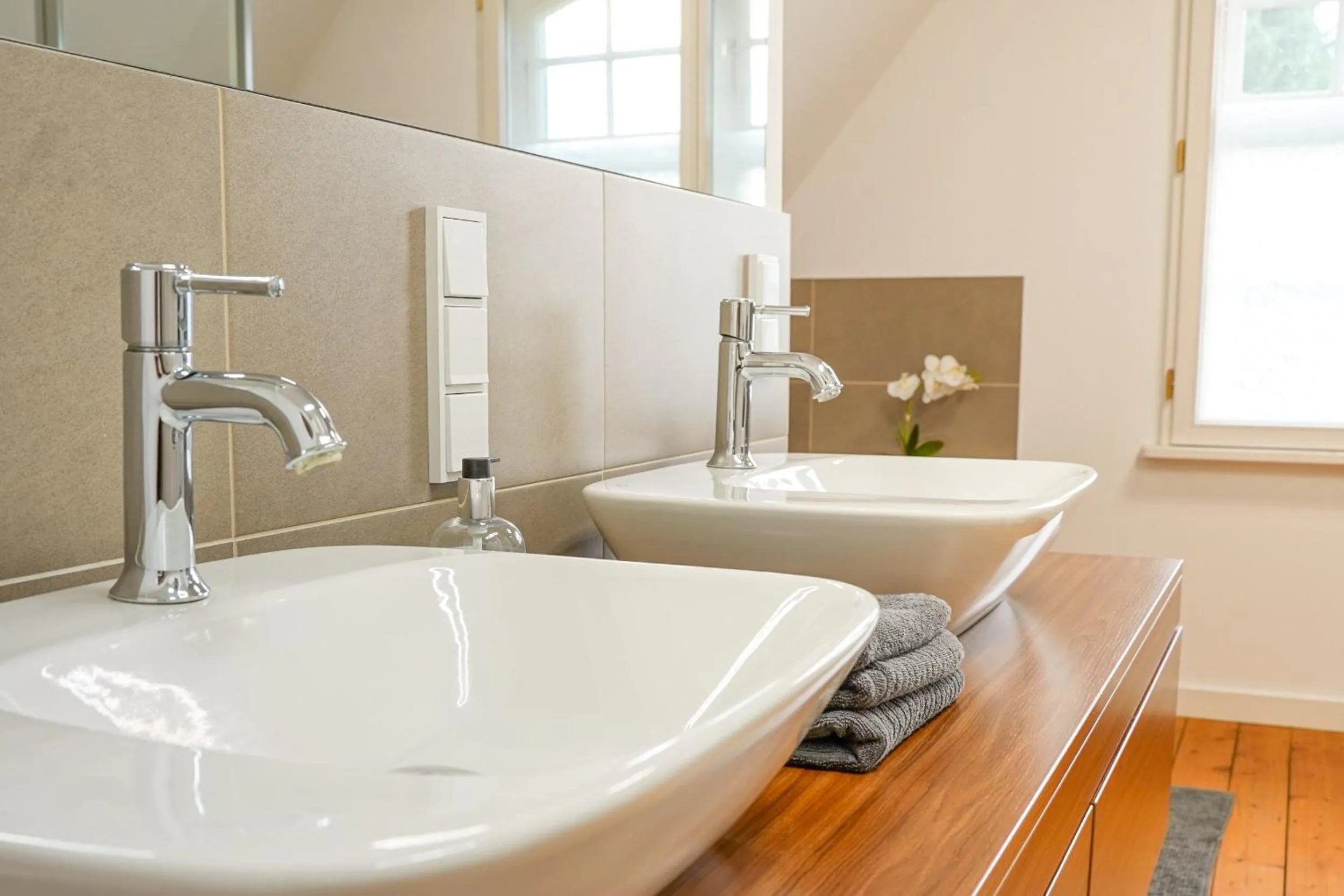Two-Bedroom Apartment in Traumhaft wohnen in Jugendstilvilla