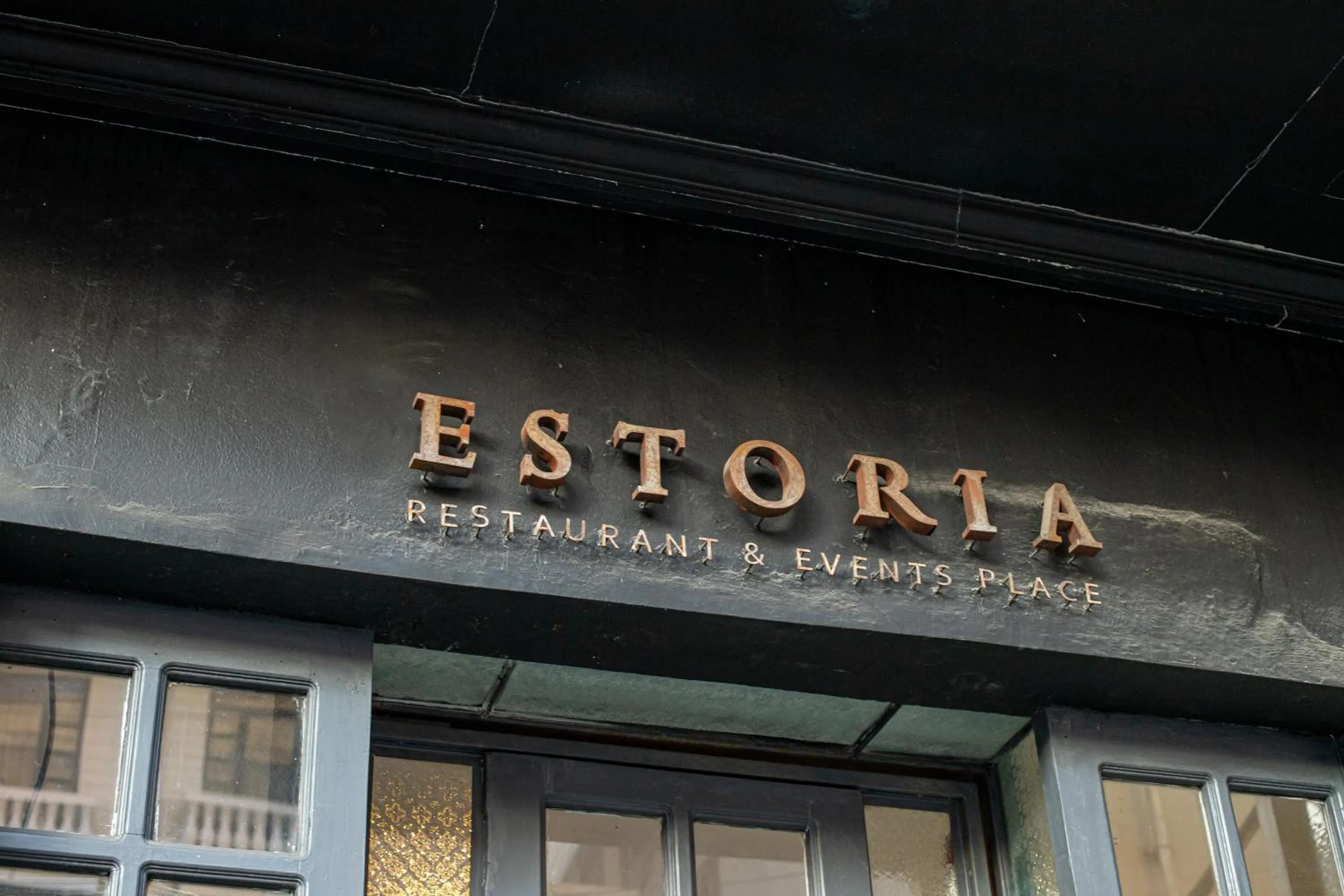 Restaurant/places to eat in Anex Hotel near US Embassy