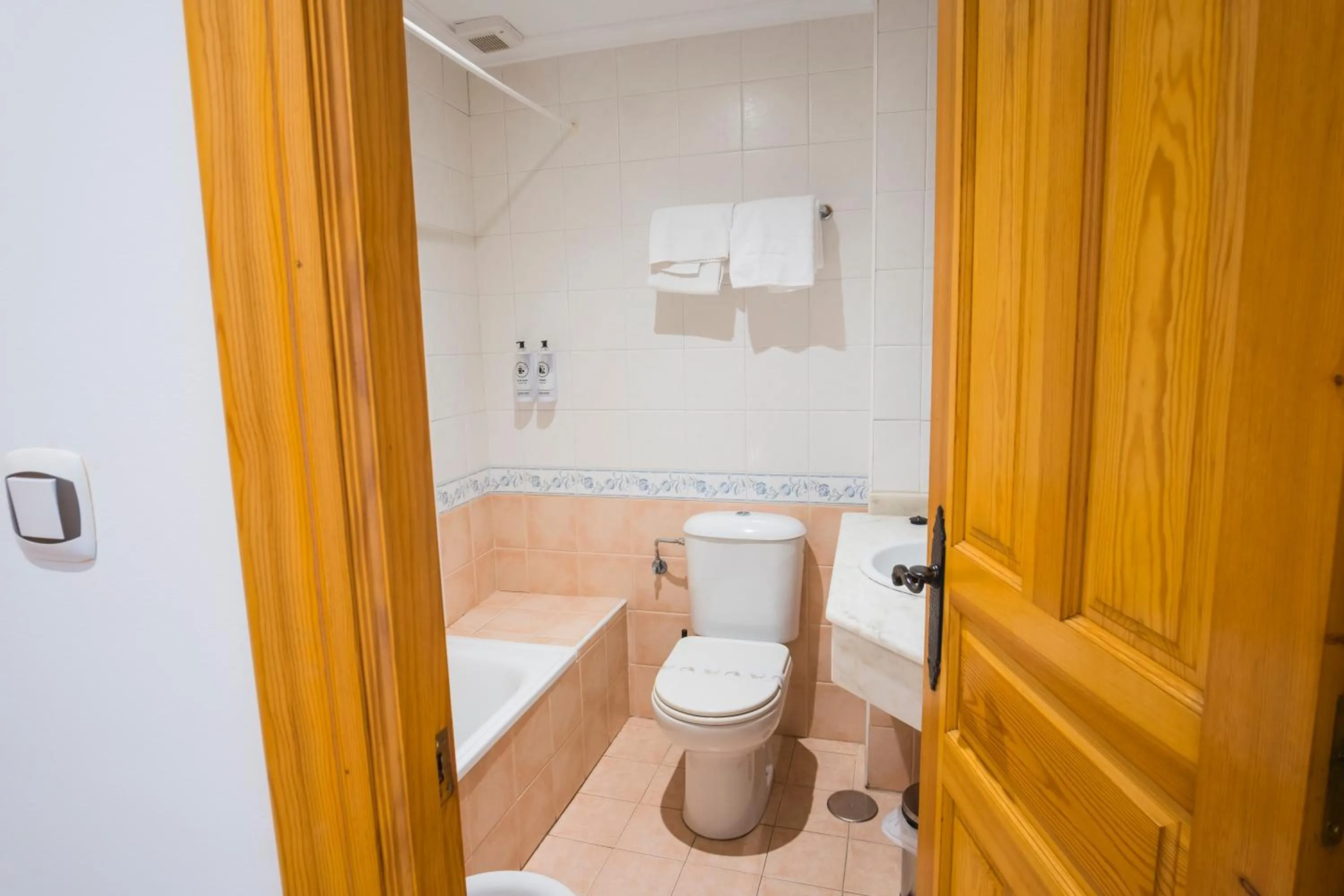 Bathroom in Hotel Alda Puerto Calderón