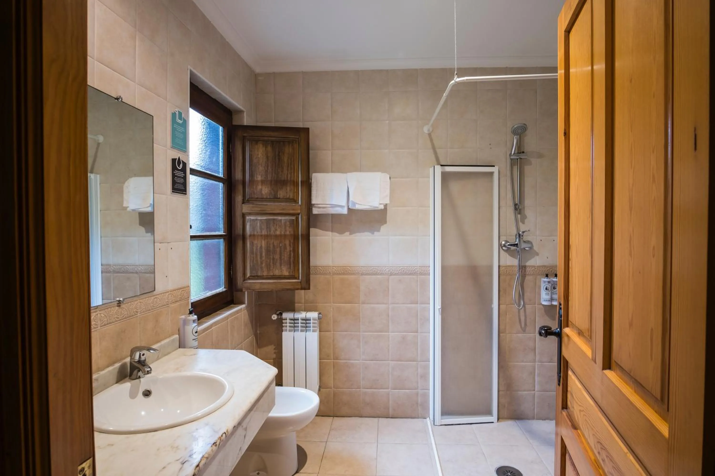 Bathroom in Hotel Alda Puerto Calderón